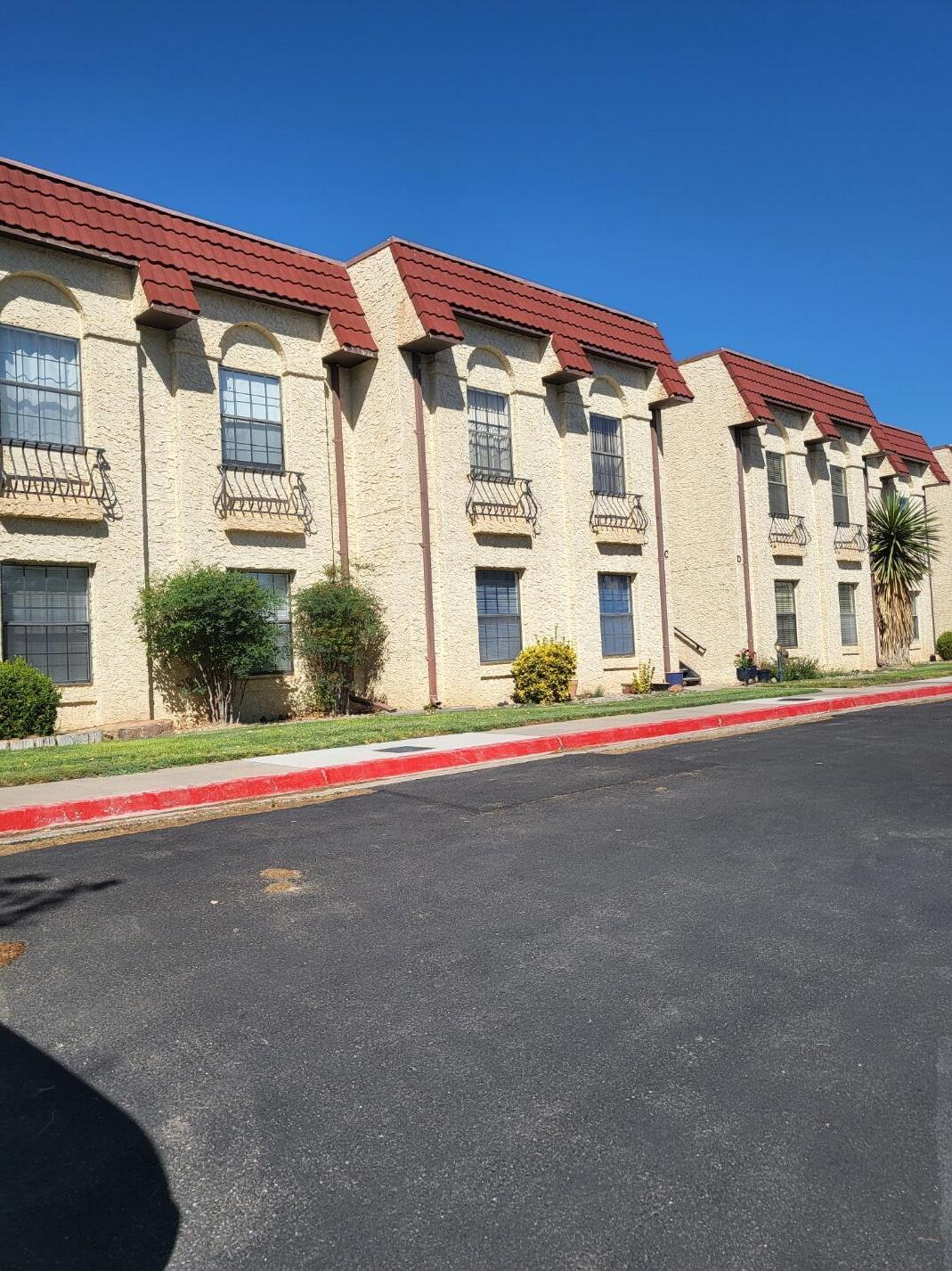831 Country Club Drive SE APT 2D, Rio Rancho, NM 87124