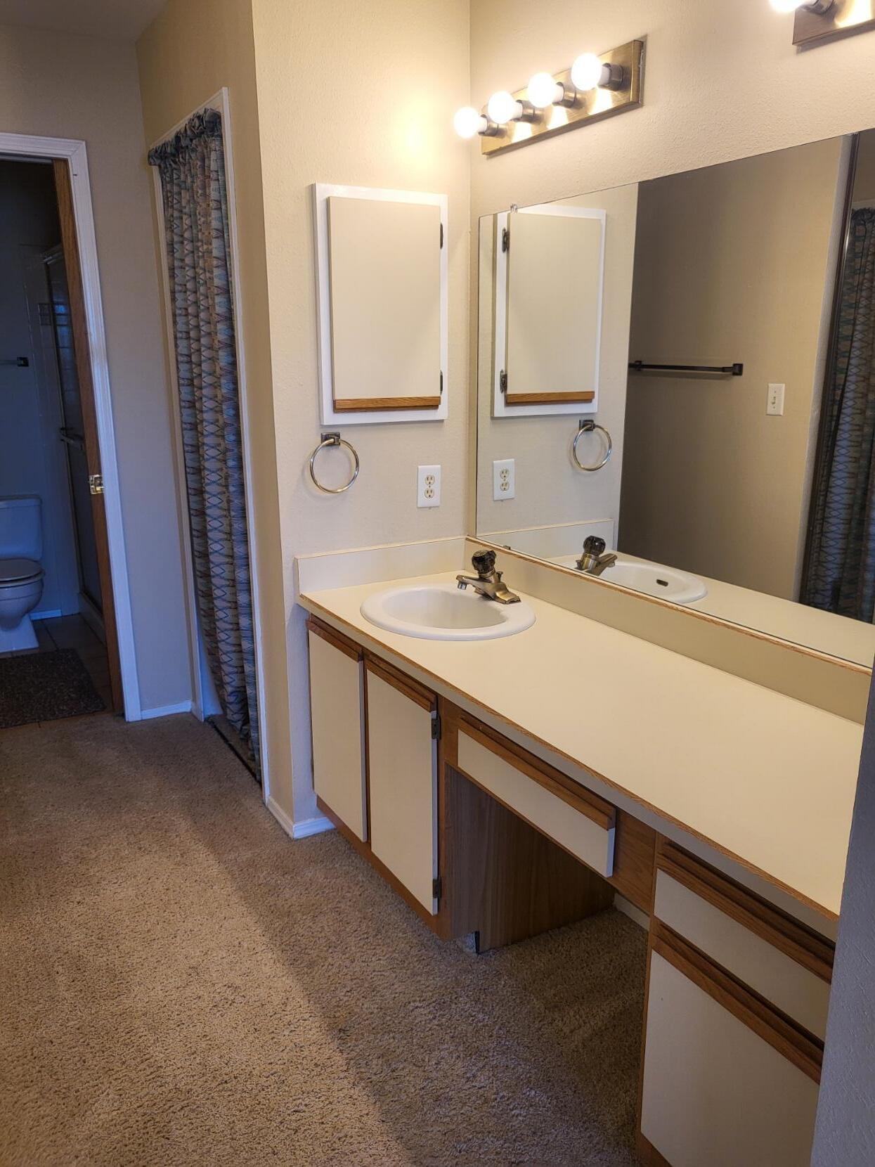 Photo 9 — 831 Country Club Drive SE APT 2D