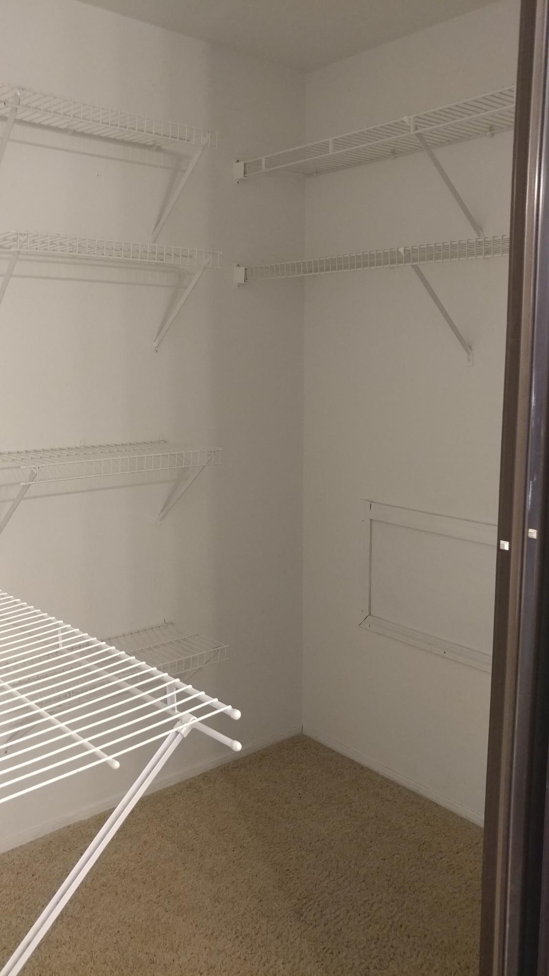 Photo 5 — 831 Country Club Drive SE APT 2D
