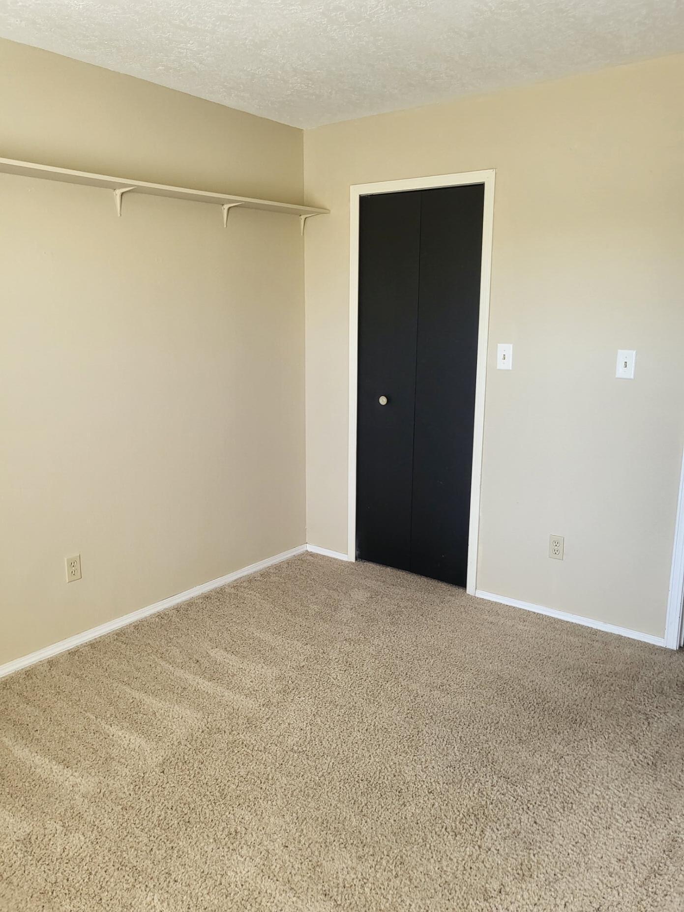 Photo 4 — 831 Country Club Drive SE APT 2D