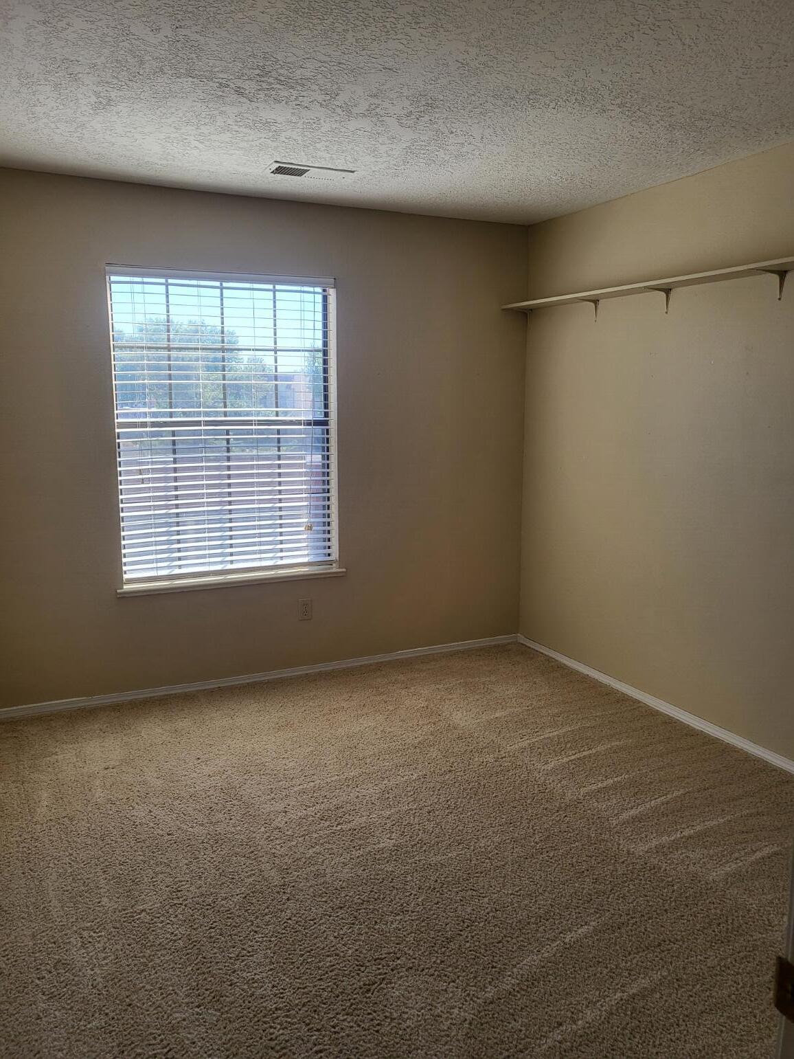 Photo 3 — 831 Country Club Drive SE APT 2D