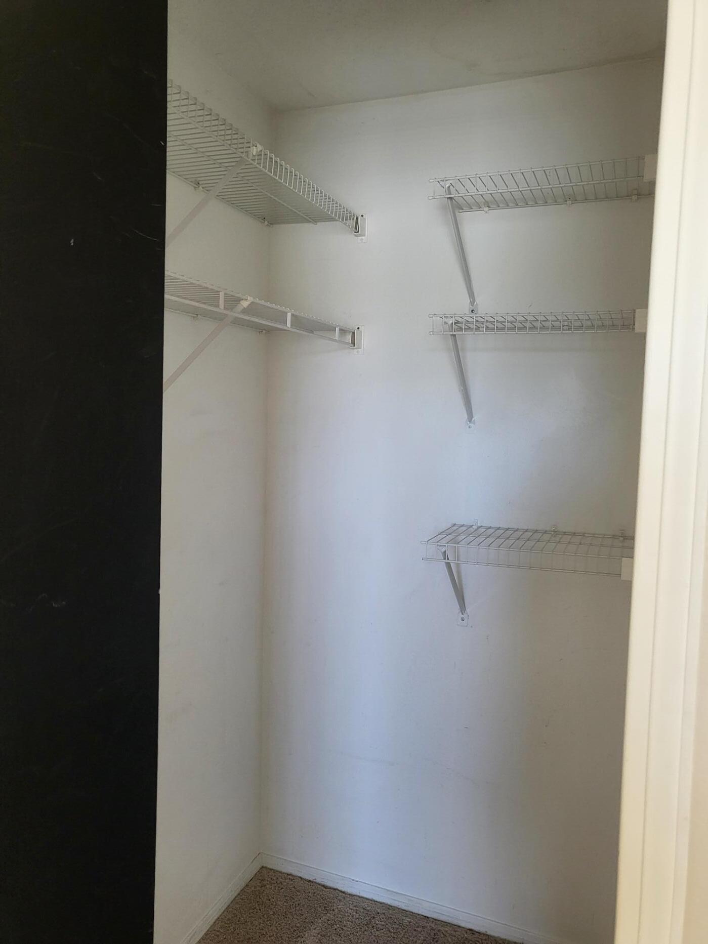 Photo 2 — 831 Country Club Drive SE APT 2D