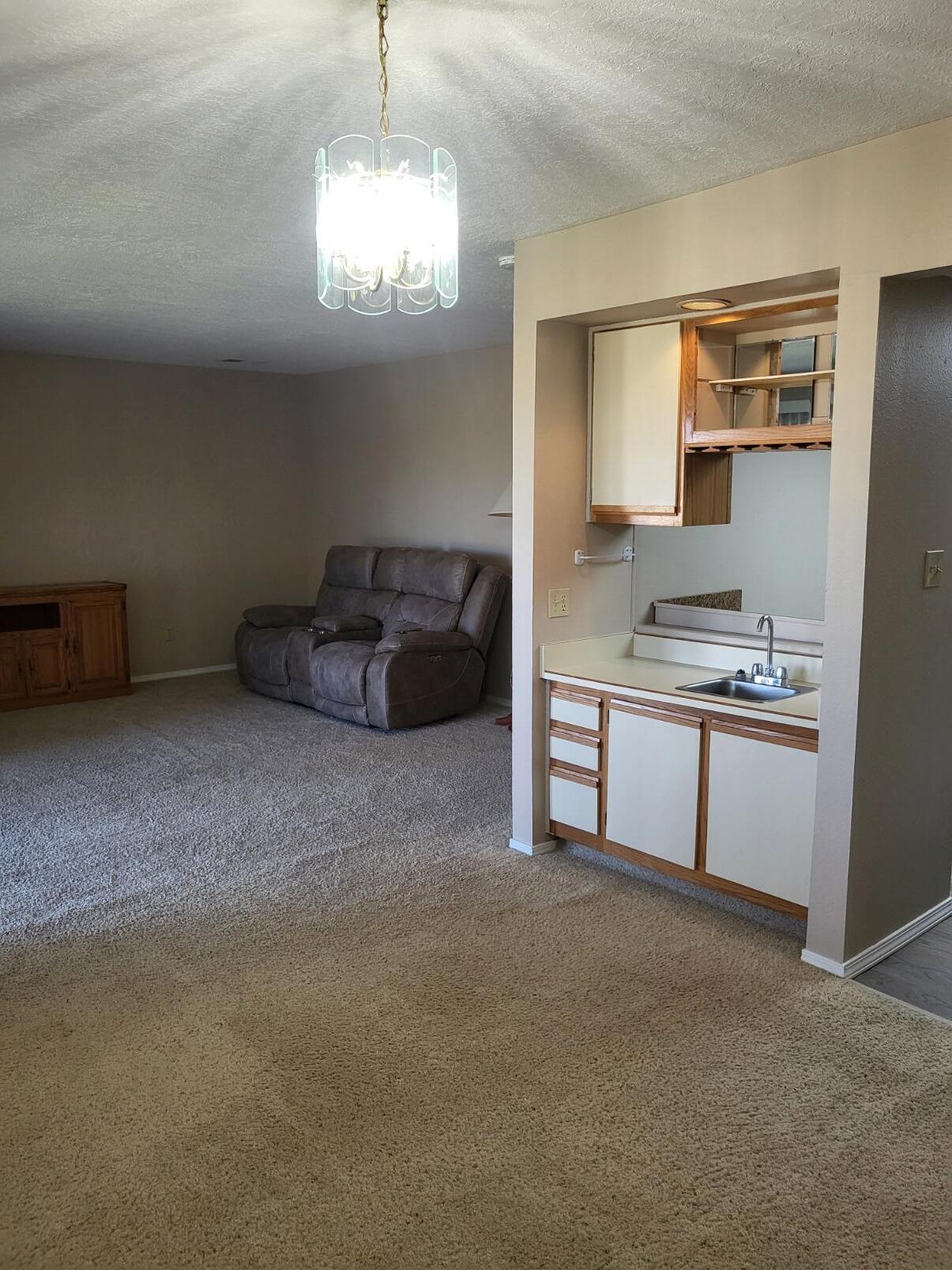 Photo 17 — 831 Country Club Drive SE APT 2D