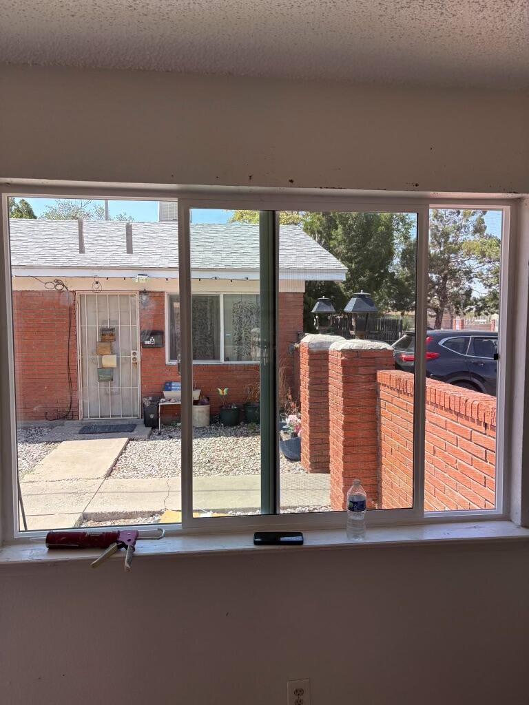 Photo 9 — 328 Charleston Street SE