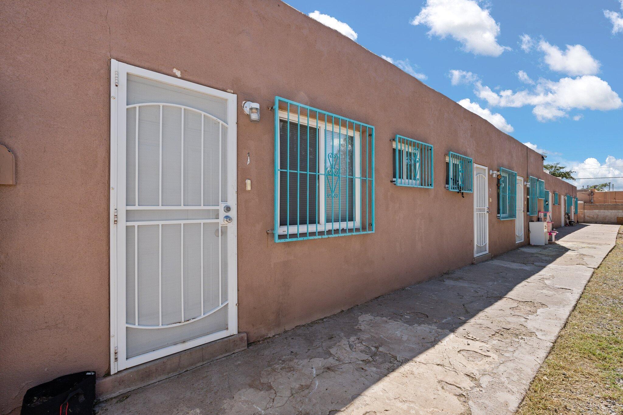 525 Mesilla Street SE 1-6, Albuquerque, NM 87108