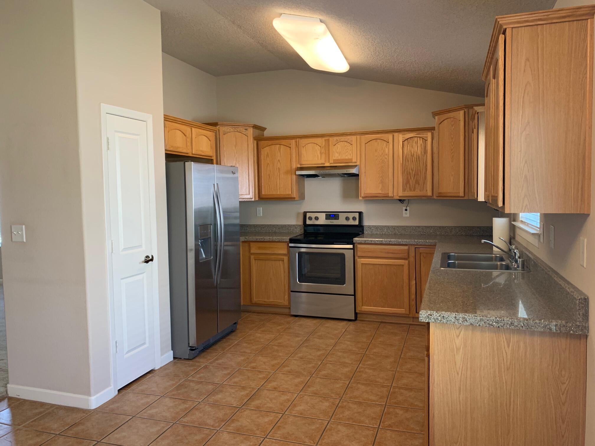 Photo 10 — 2217 Mayapan Road SE