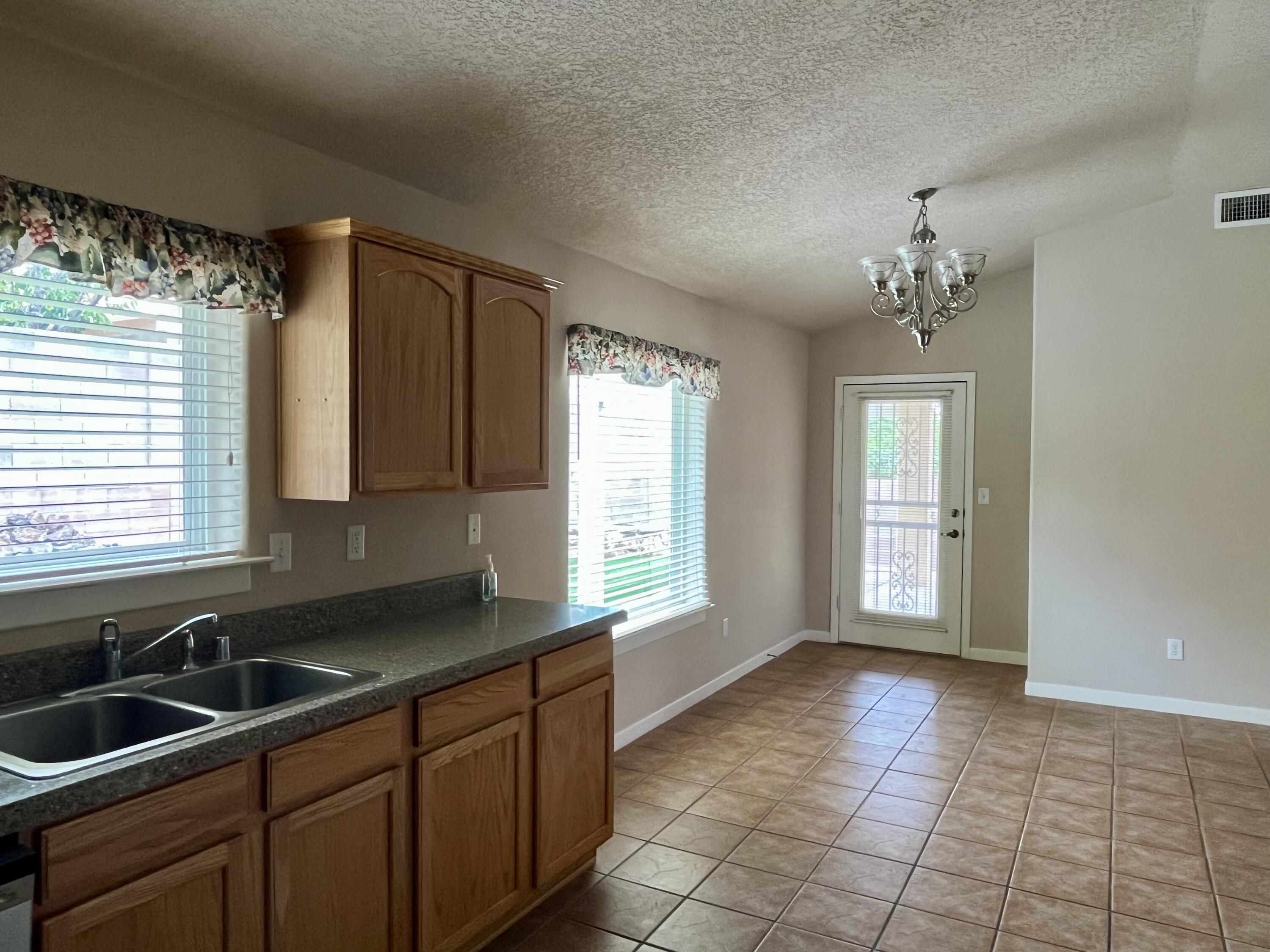 Photo 11 — 2217 Mayapan Road SE