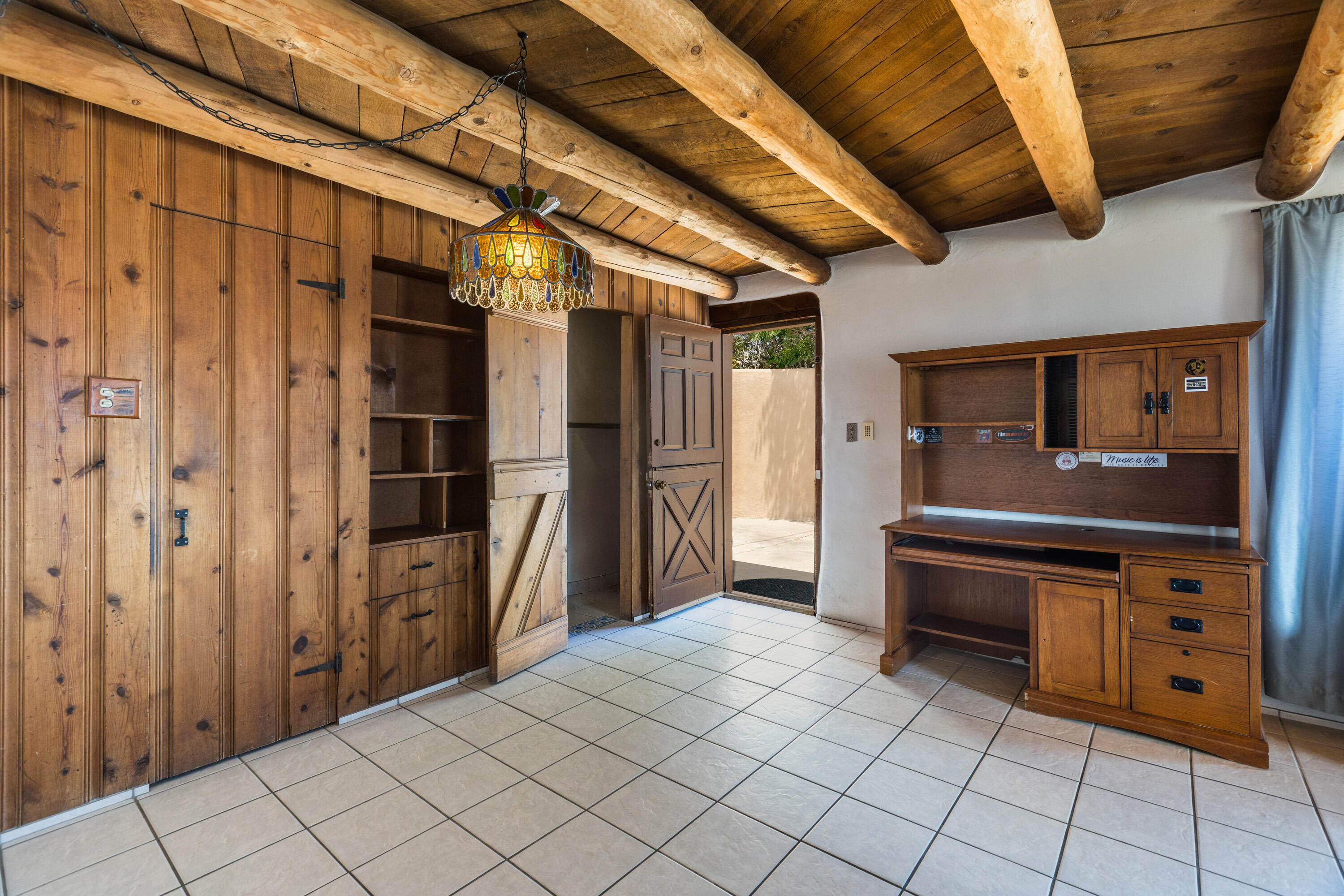 Photo 10 — 815 Rio Vista Circle SW