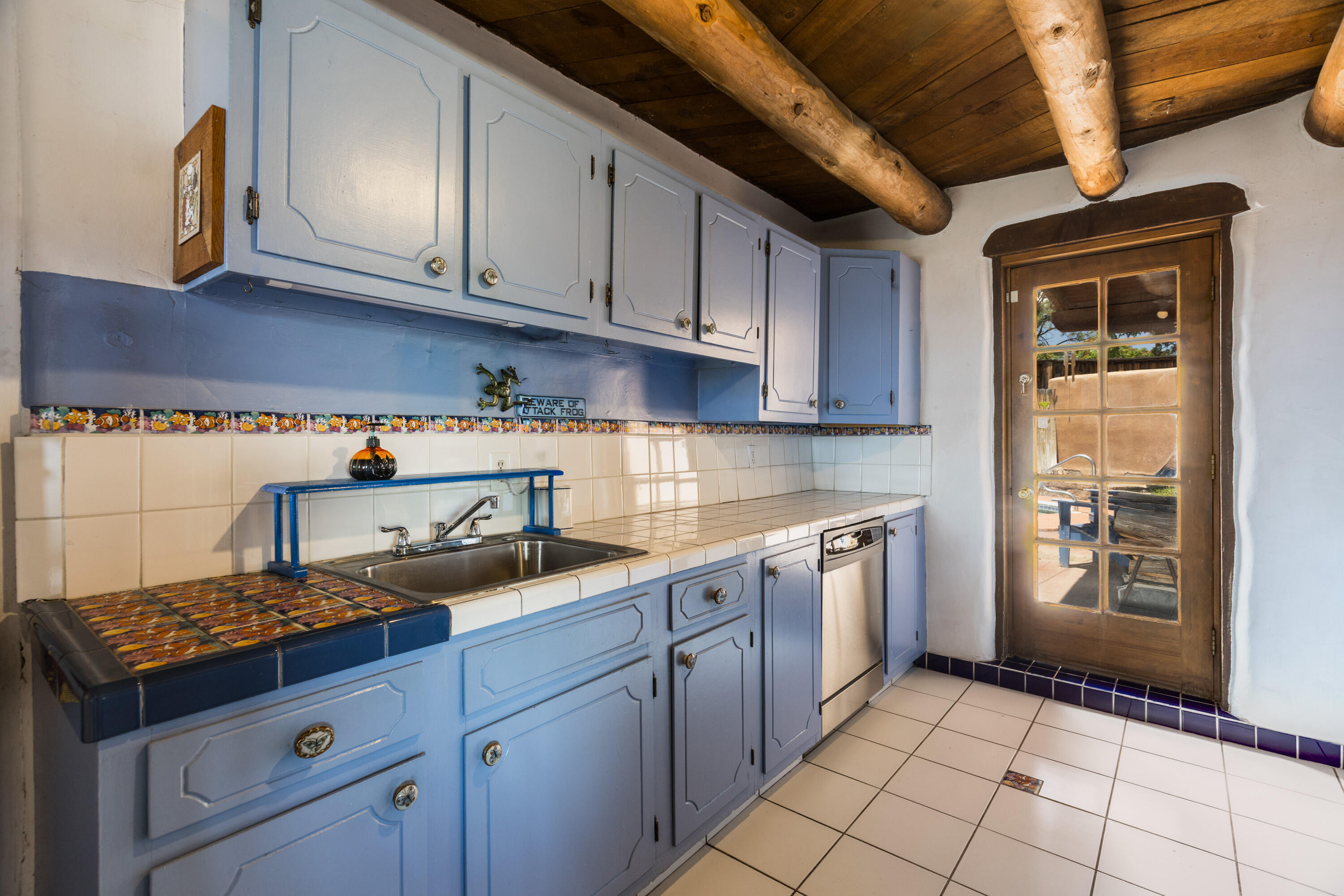 Photo 12 — 815 Rio Vista Circle SW