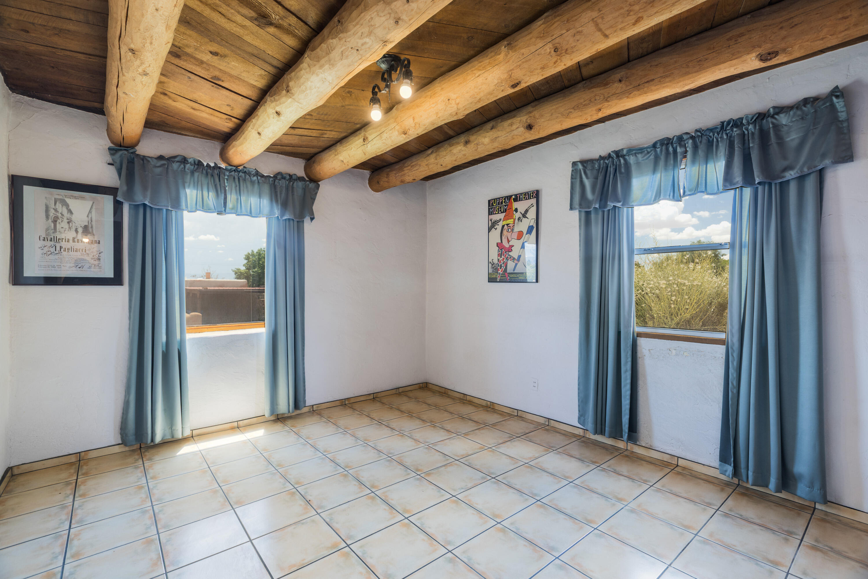 Photo 18 — 815 Rio Vista Circle SW