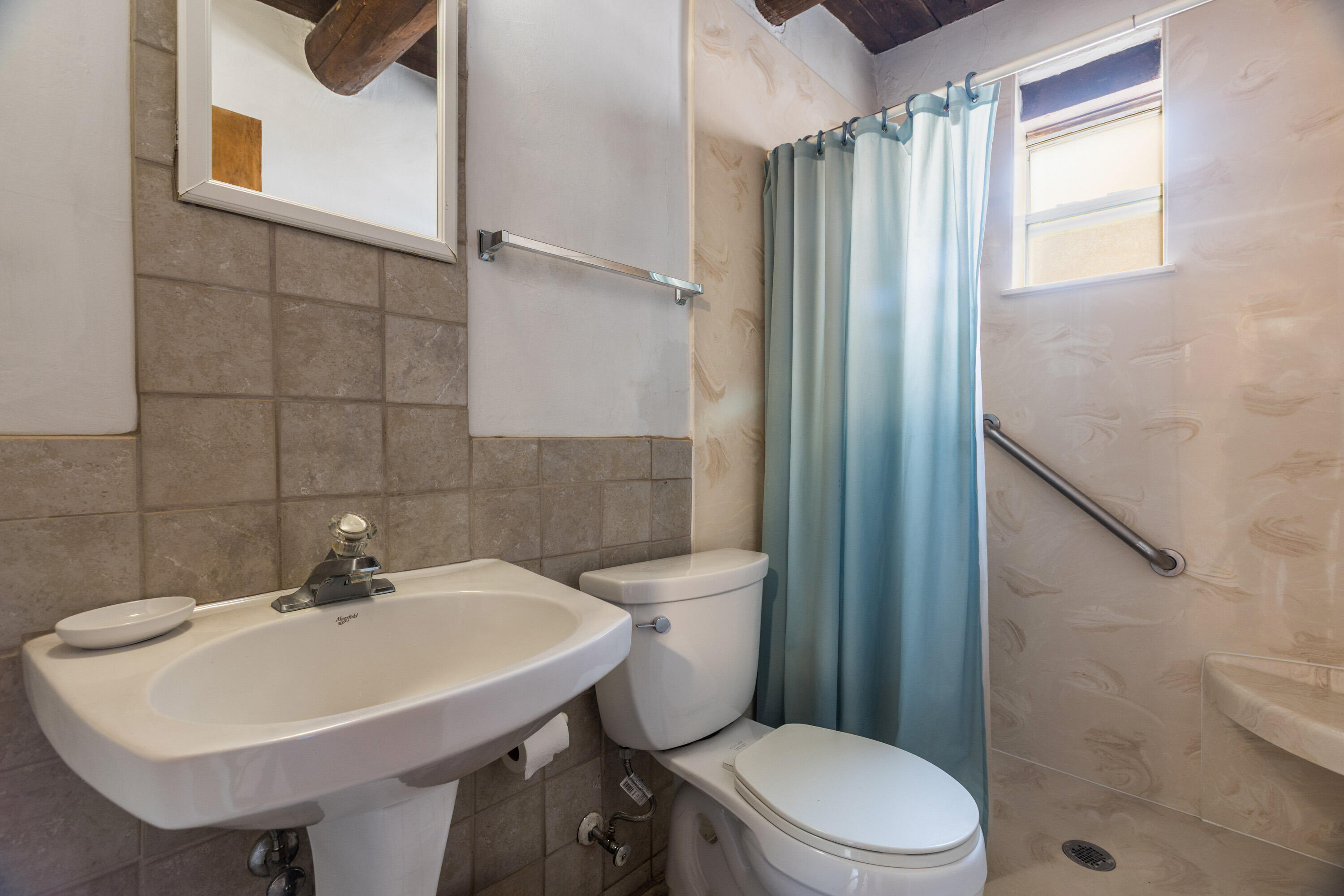 Photo 19 — 815 Rio Vista Circle SW