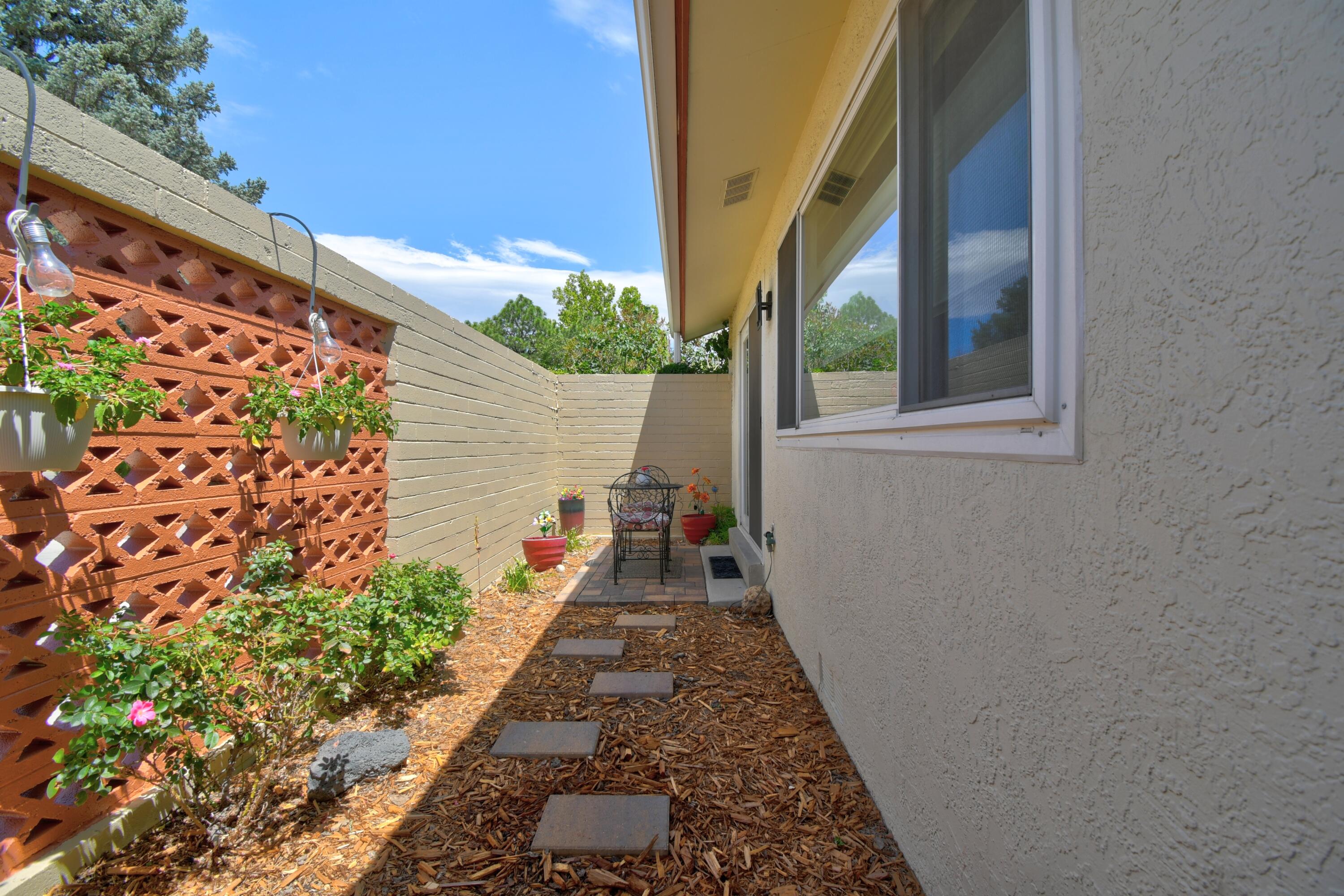 Photo 16 — 7516 Bellrose Avenue NE