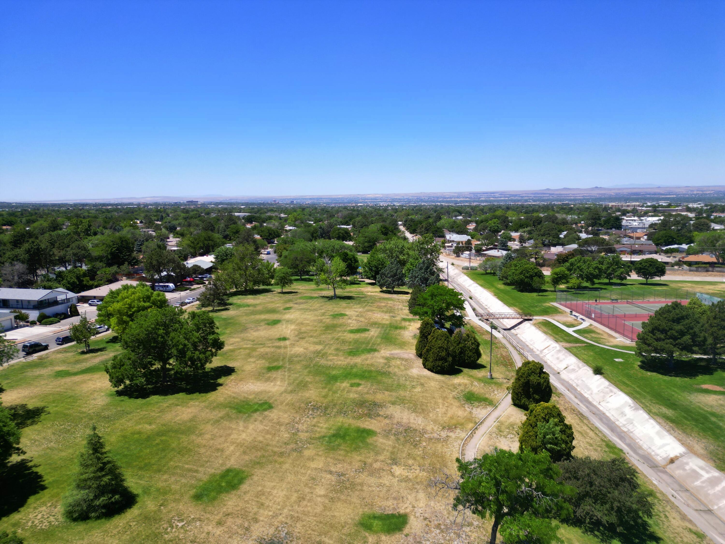 Photo 8 — 7516 Bellrose Avenue NE