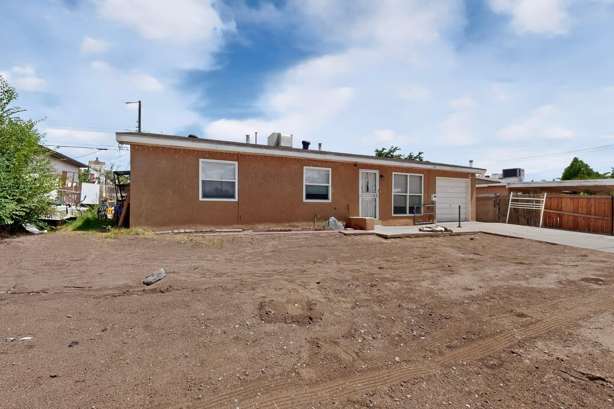 Photo 12 — 1004 Maxine Street NE