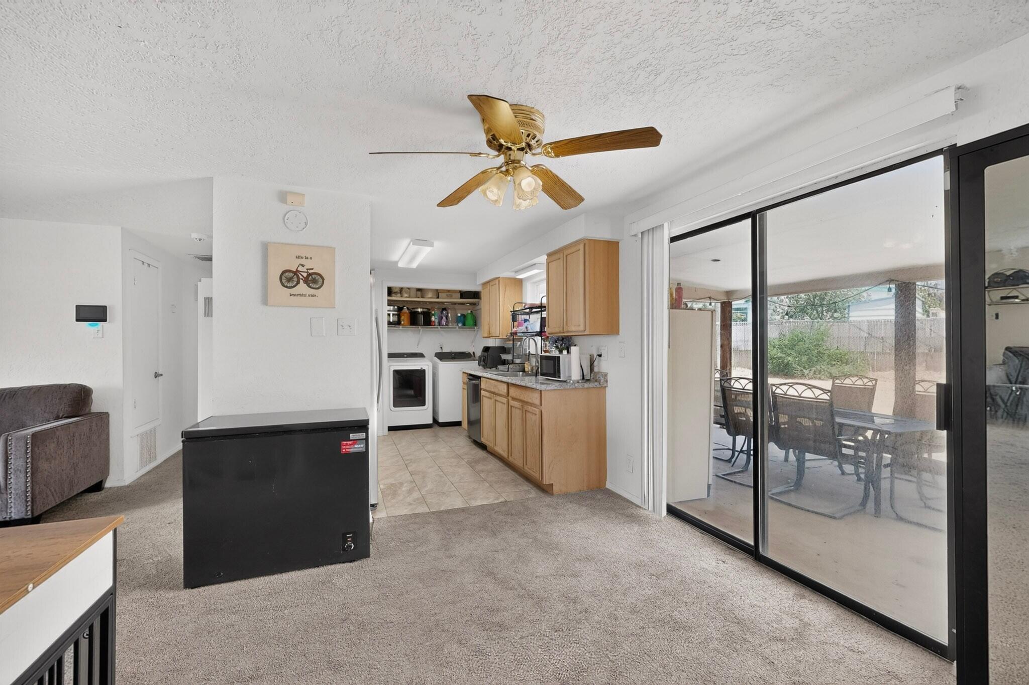 Photo 18 — 1004 Maxine Street NE