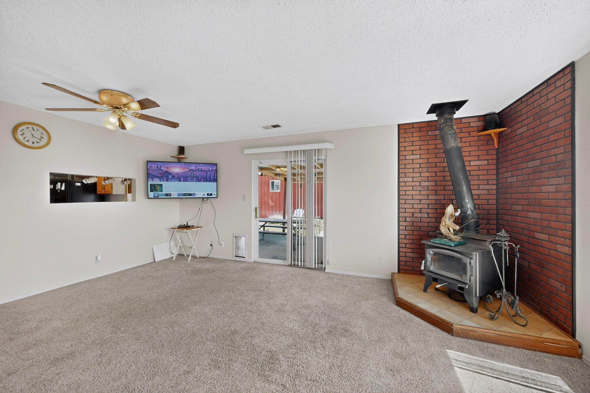 Photo 16 — 1765 Celina Road SE