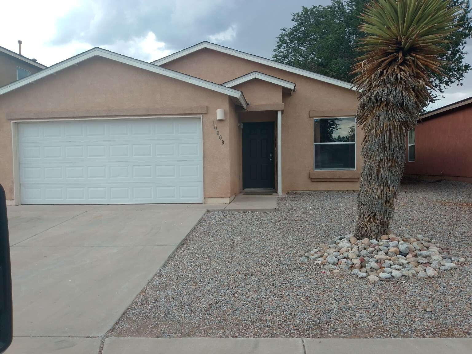 10008 Cartagena Avenue SW, Albuquerque, NM 87121