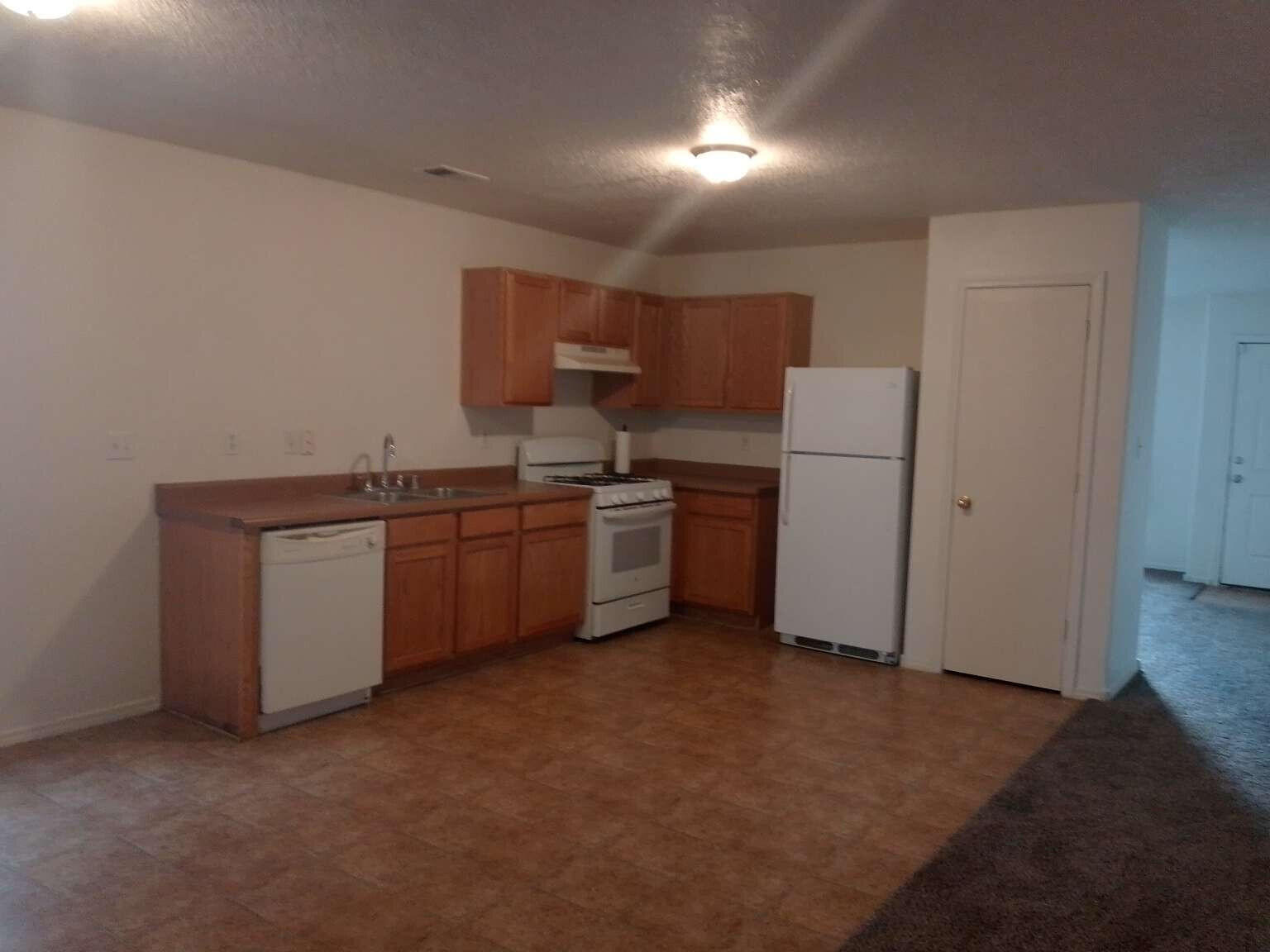 Photo 5 — 10008 Cartagena Avenue SW