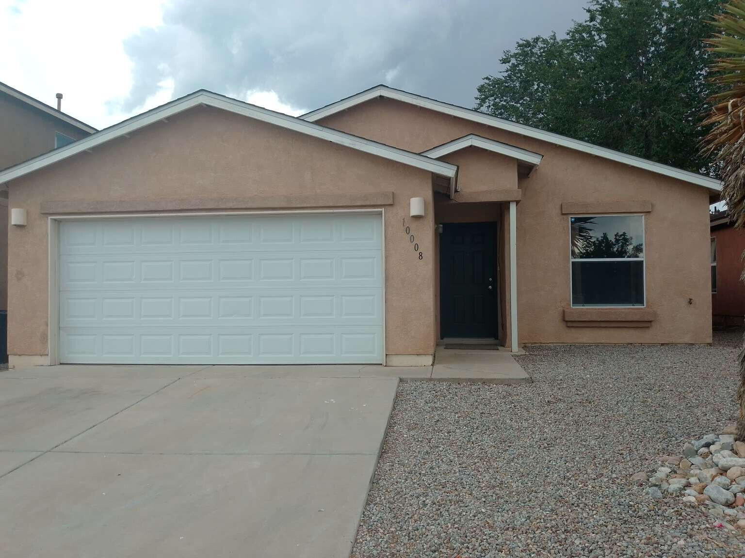 Photo 4 — 10008 Cartagena Avenue SW