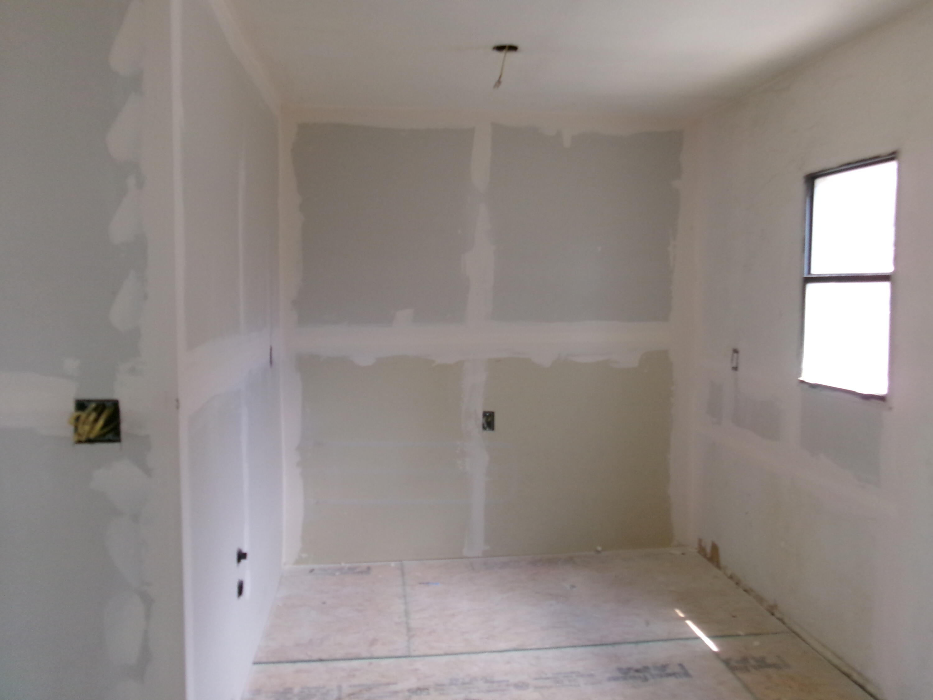 Photo 13 — 4011 Broadview Place NW