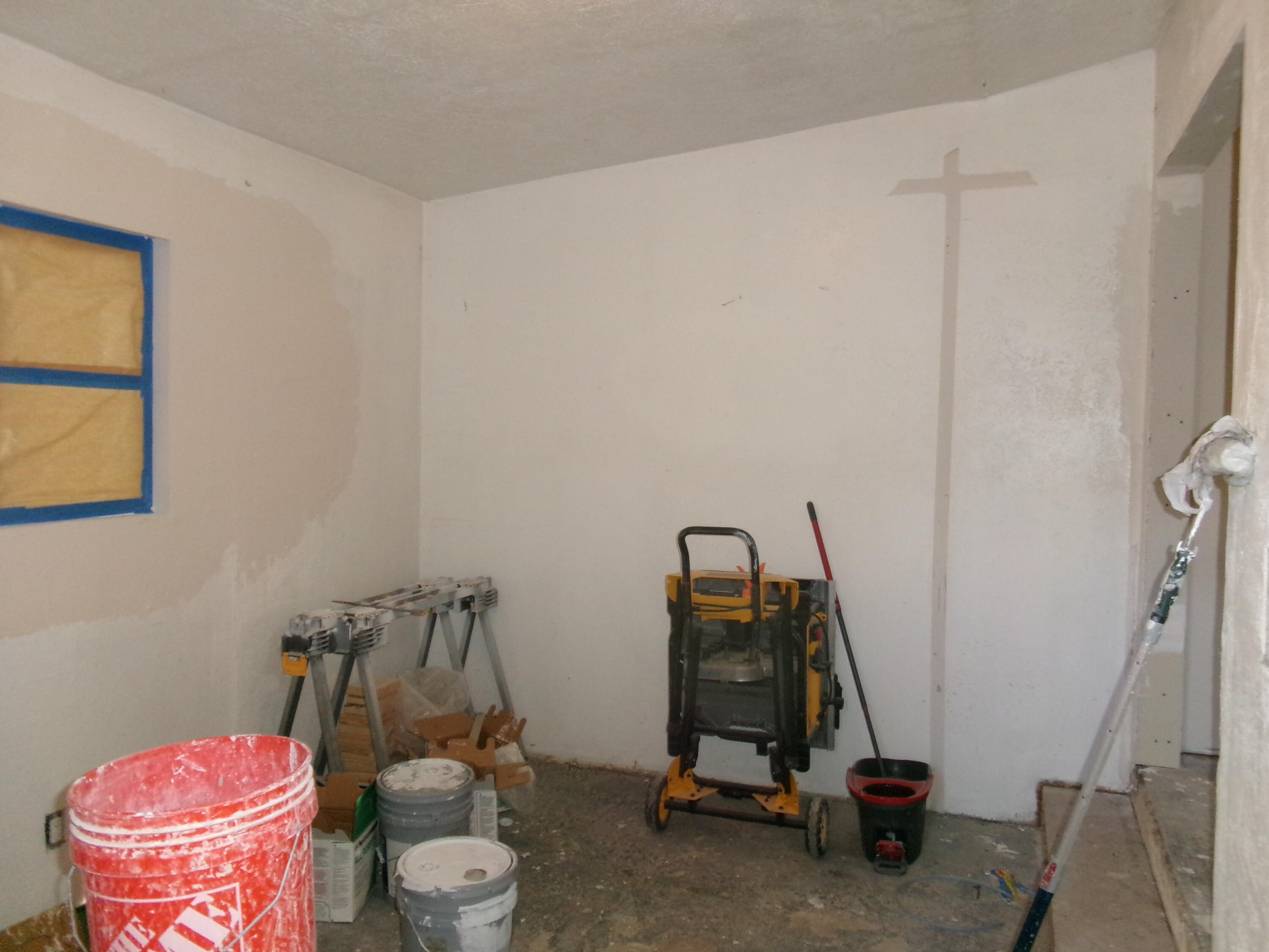 Photo 5 — 4011 Broadview Place NW