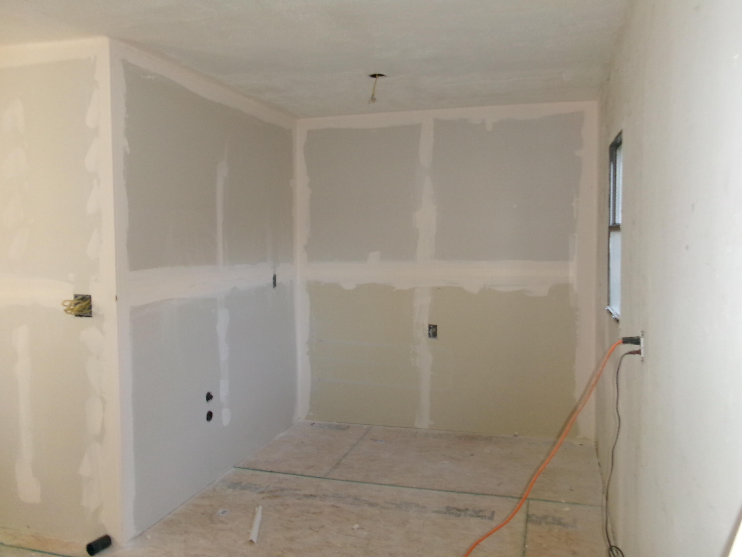 Photo 14 — 4011 Broadview Place NW