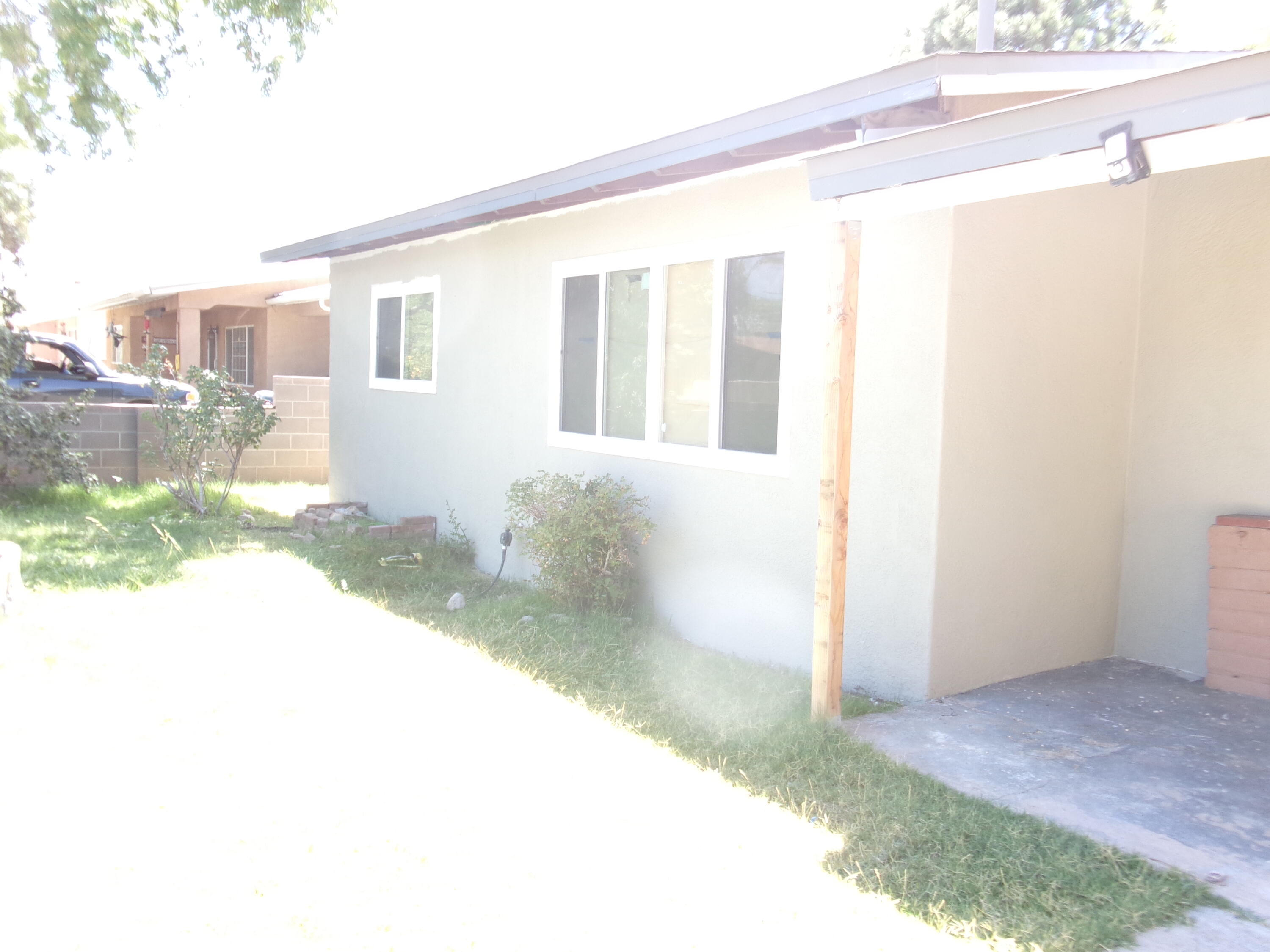 Photo 19 — 4011 Broadview Place NW