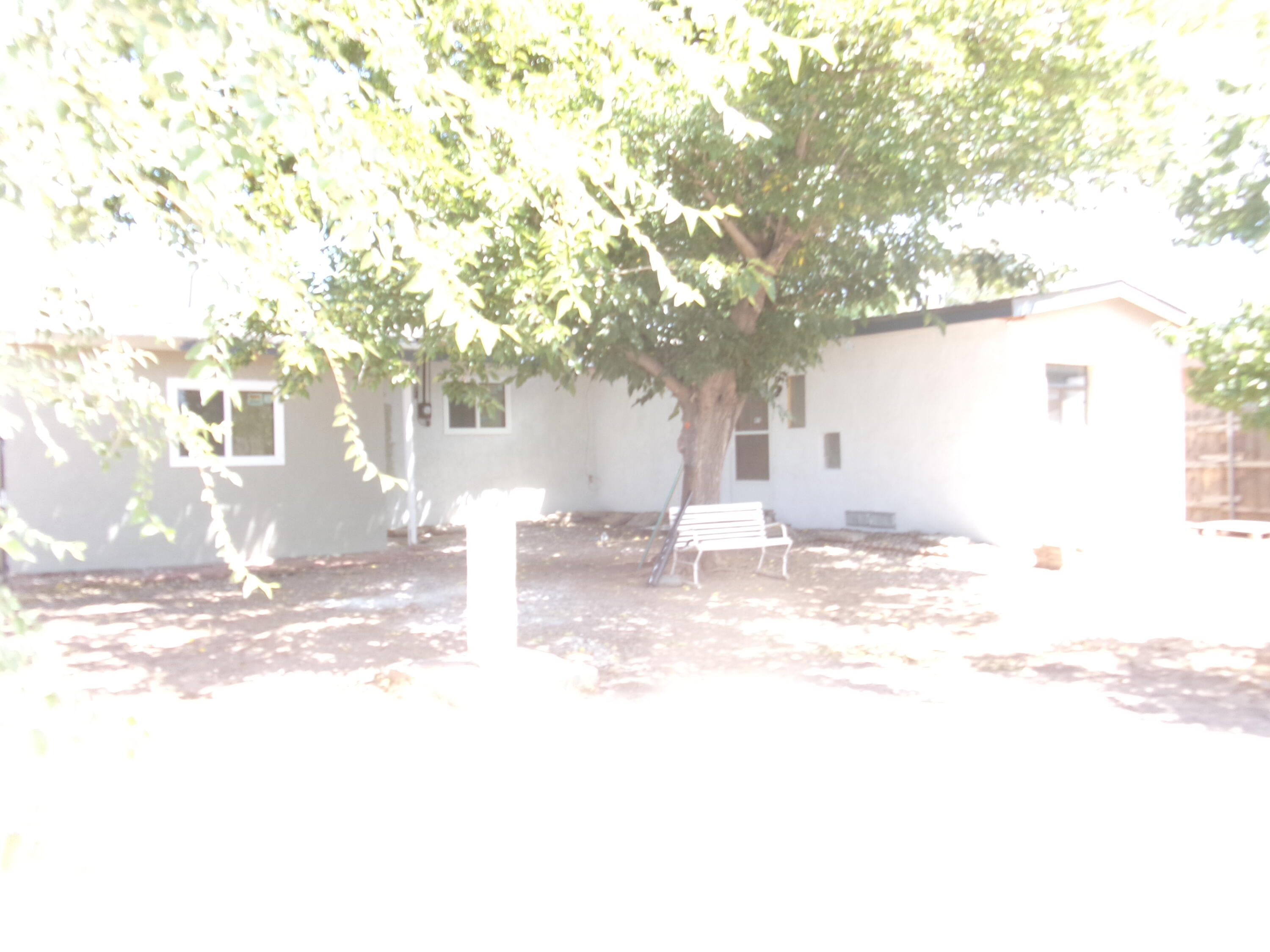 Photo 11 — 4011 Broadview Place NW