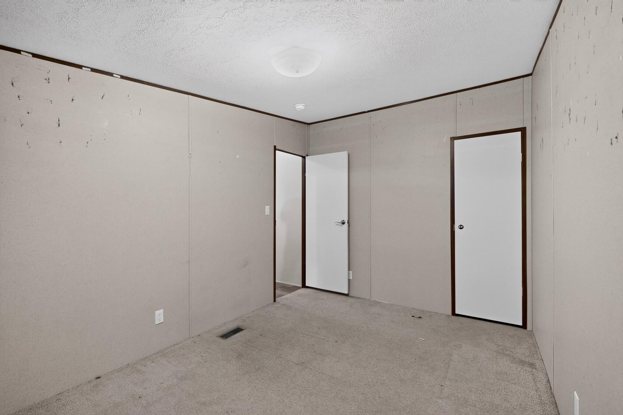 Photo 12 — 3829 Porto Fino Court SW