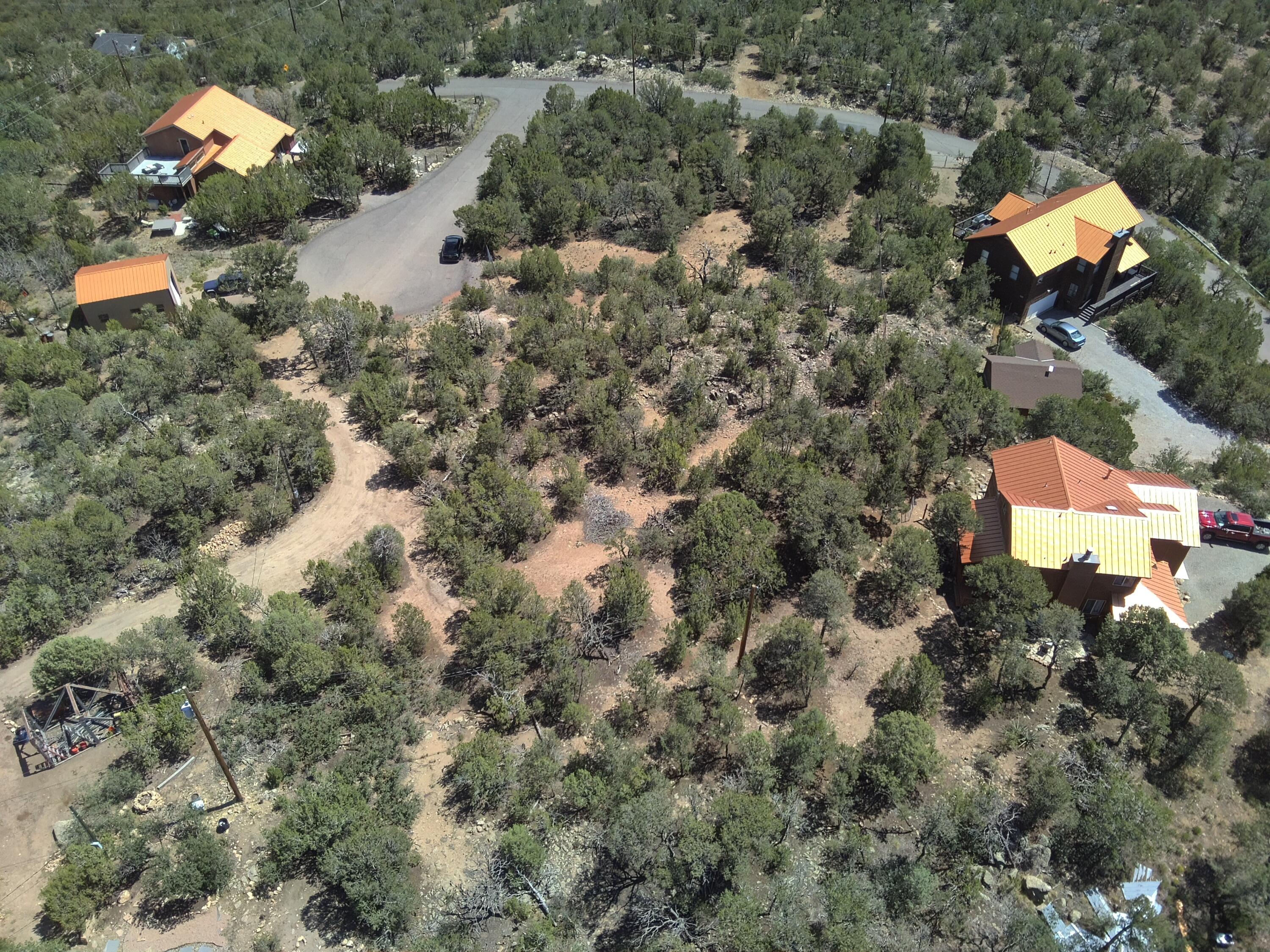 Photo 2 — 9 Mulberry Loop