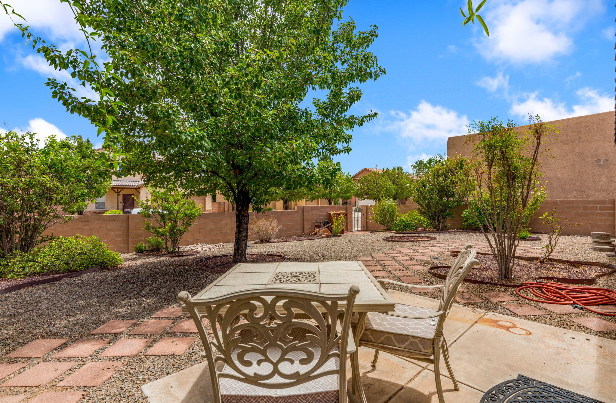 Photo 15 — 806 Vargas Drive