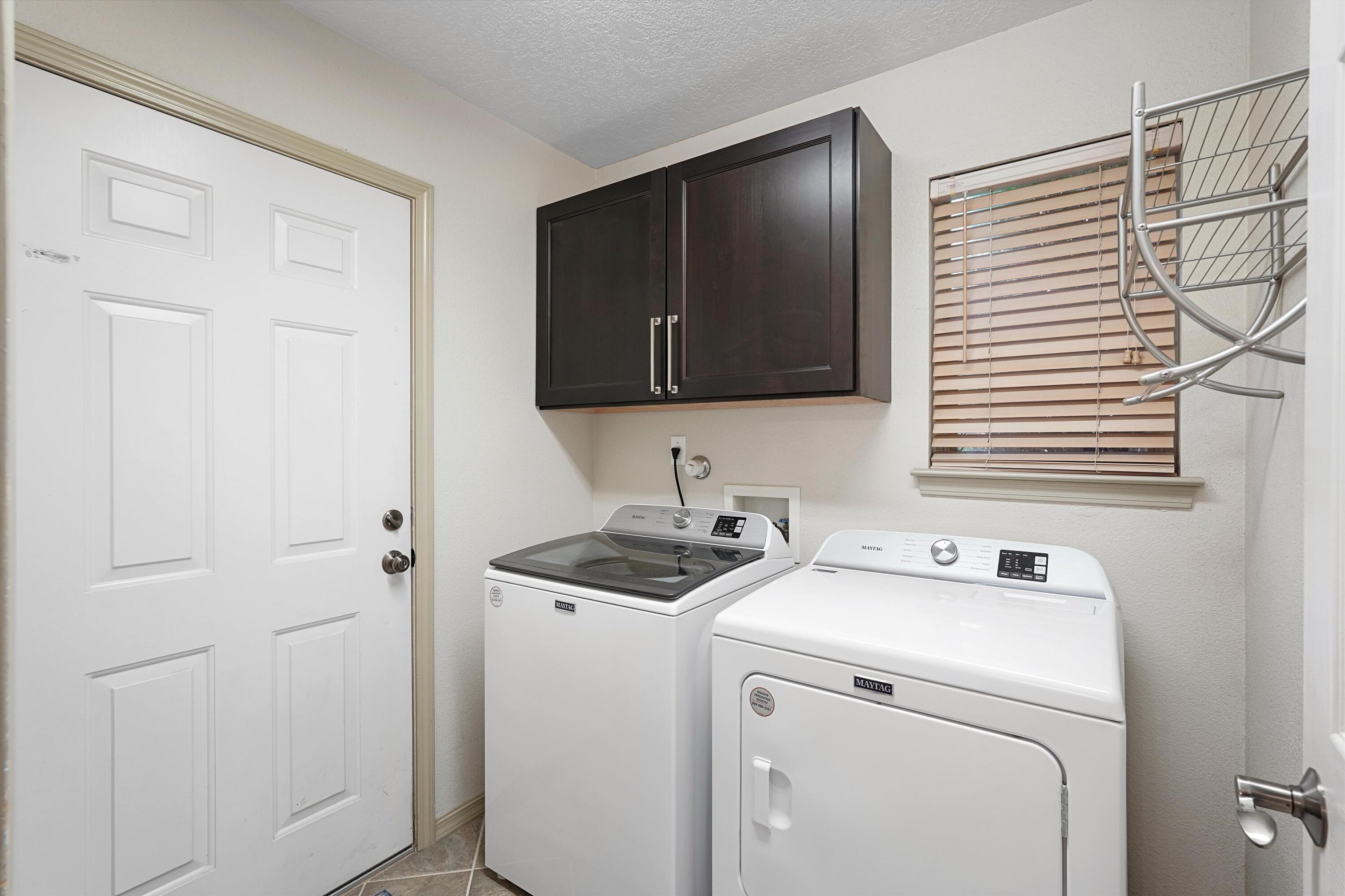 Photo 19 — 7220 Gallinas Avenue NE