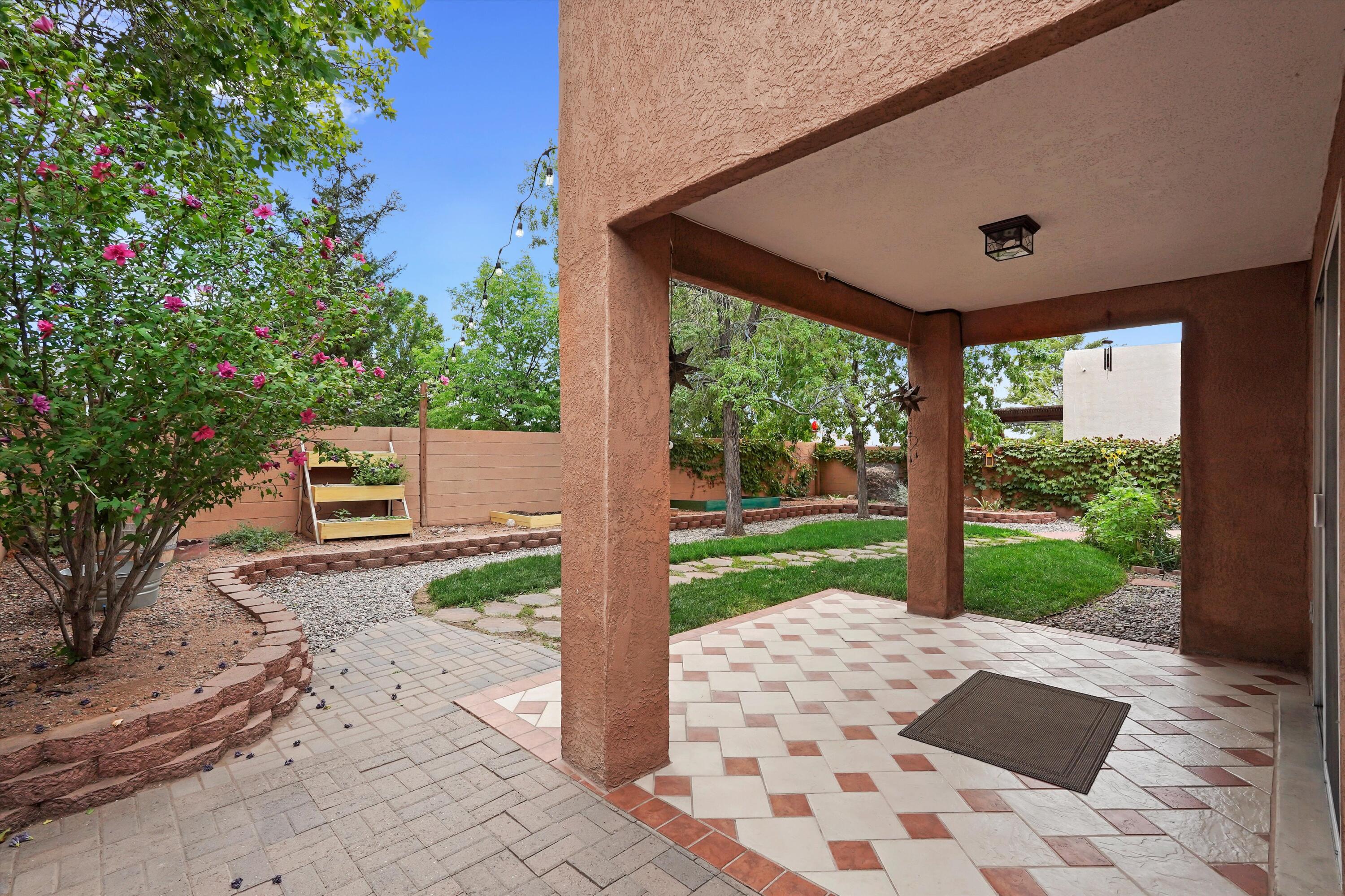 Photo 18 — 7220 Gallinas Avenue NE