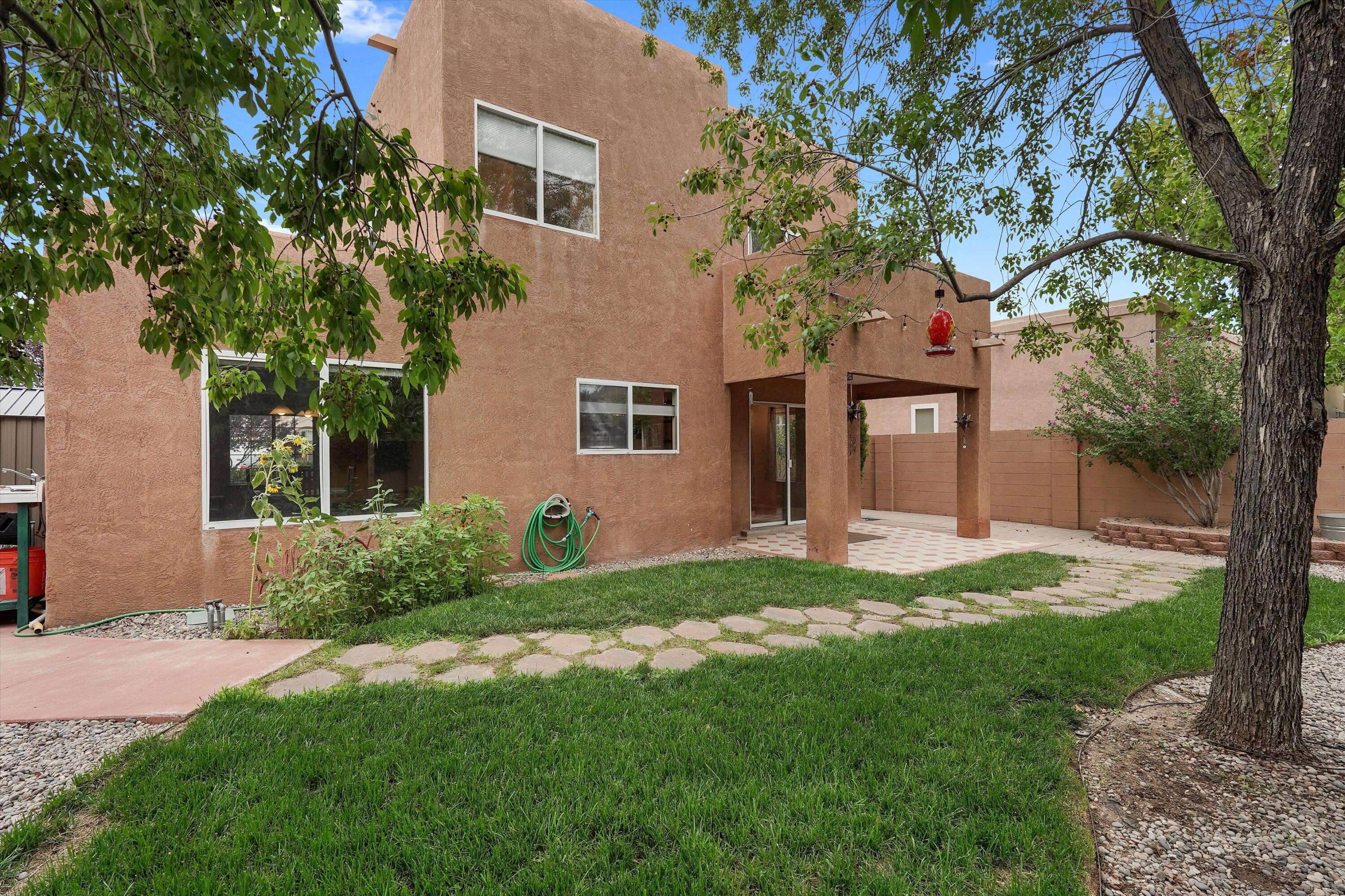 Photo 15 — 7220 Gallinas Avenue NE