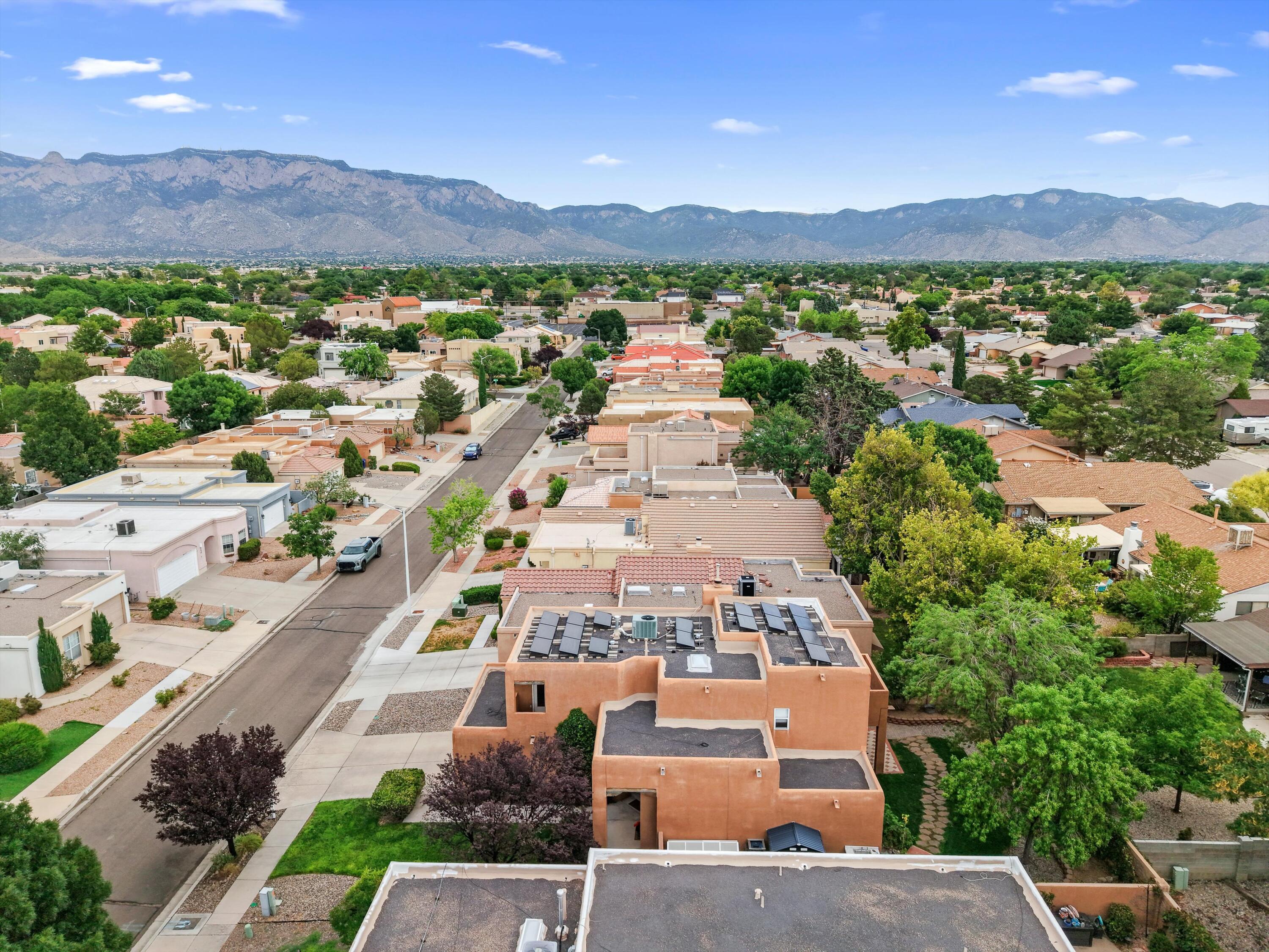 Photo 10 — 7220 Gallinas Avenue NE