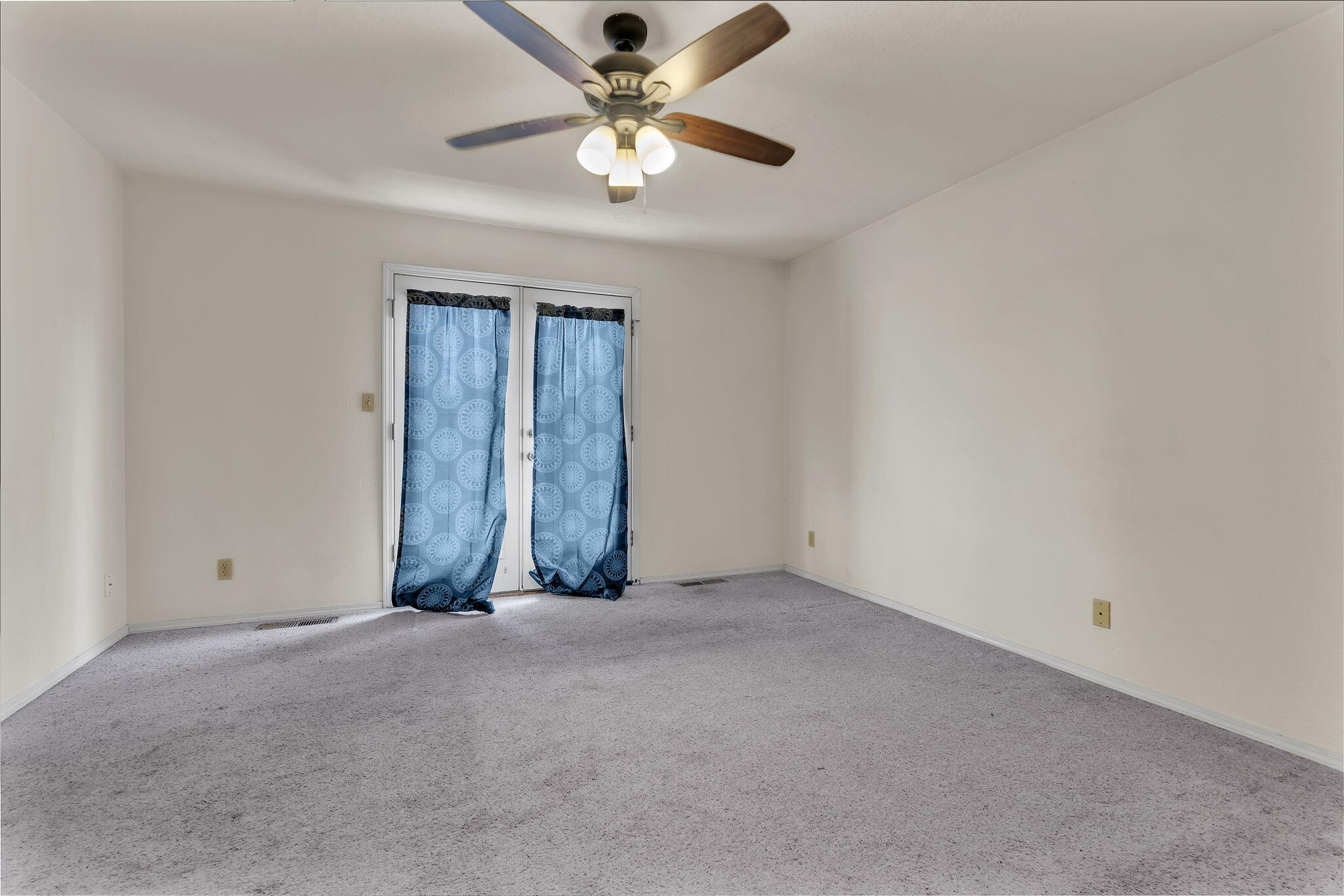 Photo 20 — 6709 Black Volcano Road NW