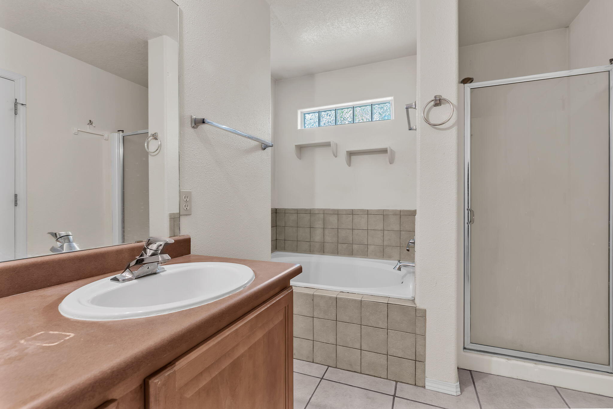 Photo 15 — 6709 Black Volcano Road NW