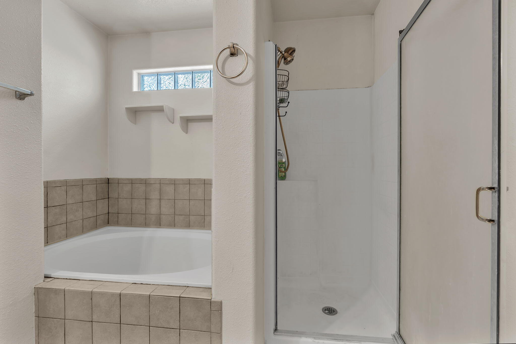 Photo 14 — 6709 Black Volcano Road NW