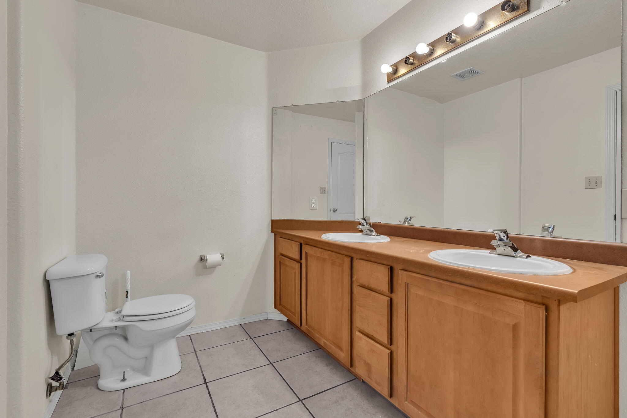 Photo 13 — 6709 Black Volcano Road NW