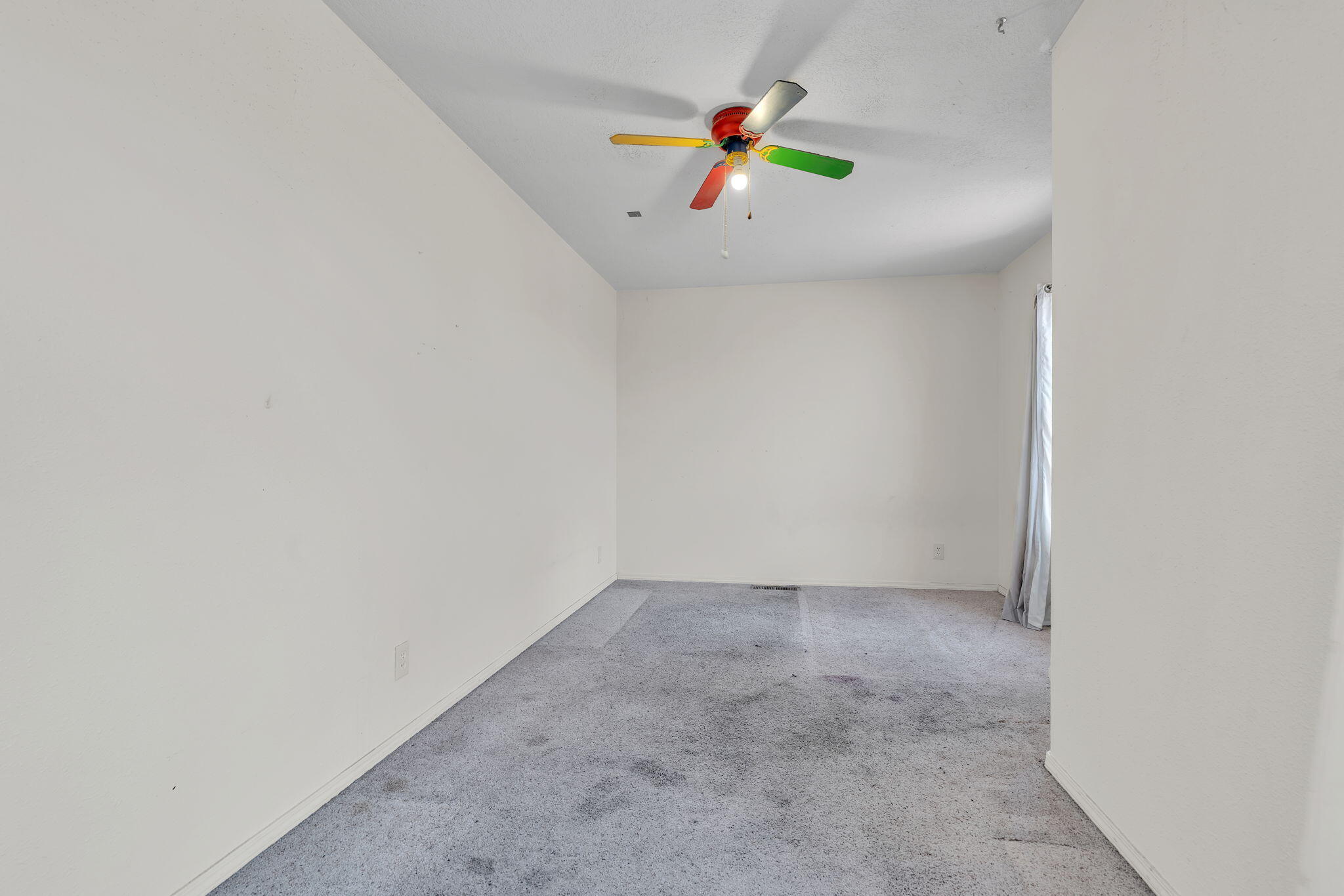 Photo 8 — 6709 Black Volcano Road NW