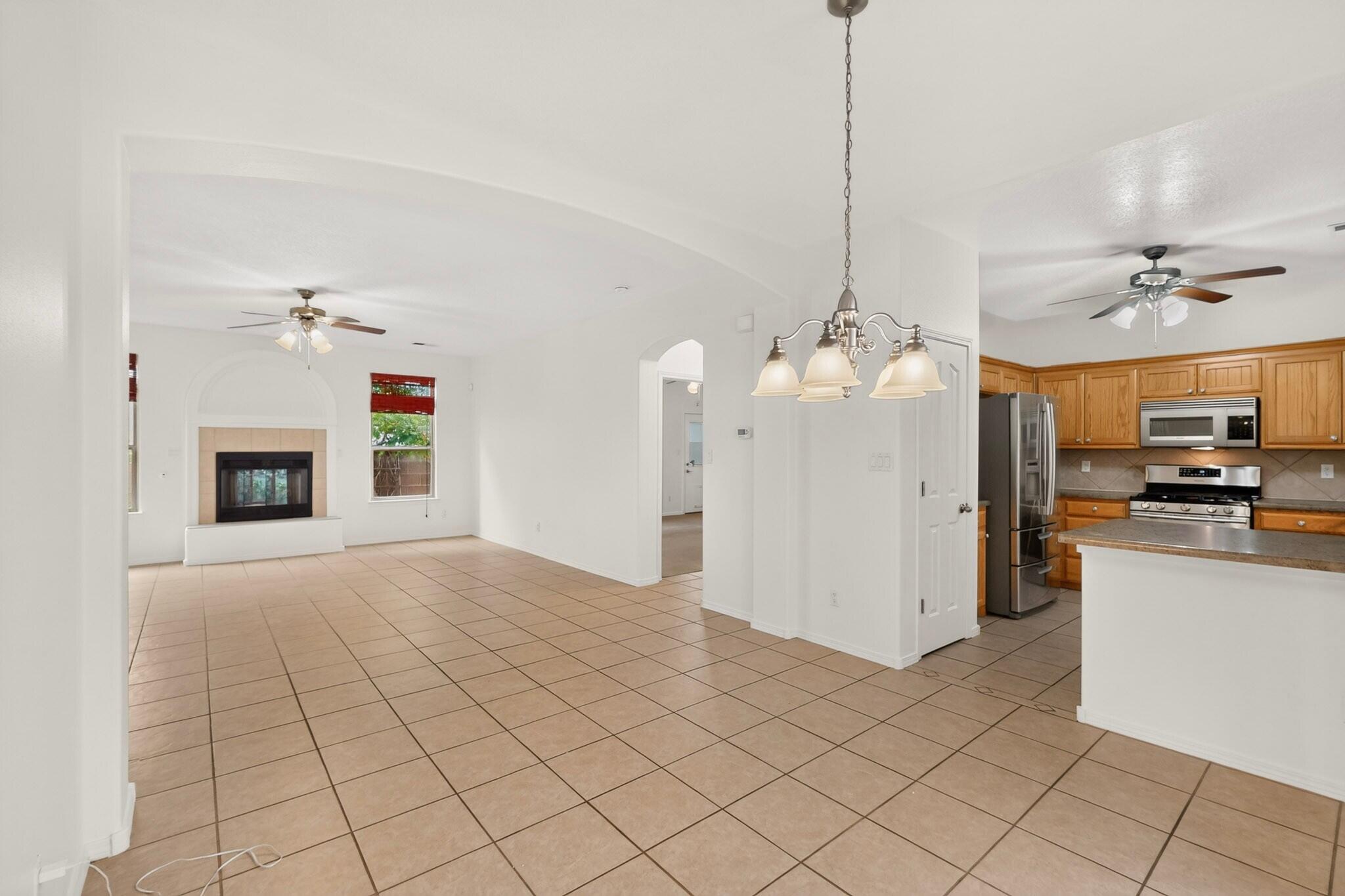 Photo 4 — 829 Bosque Vista Drive