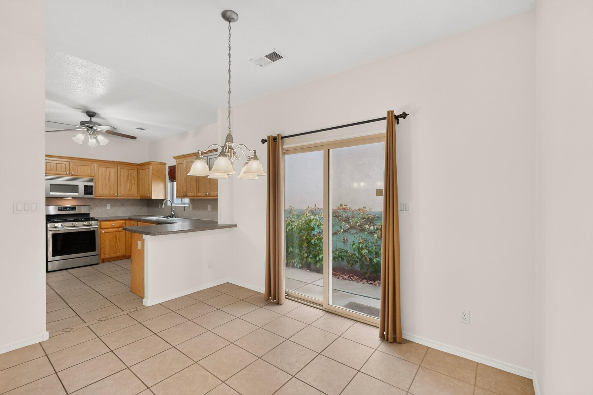 Photo 5 — 829 Bosque Vista Drive