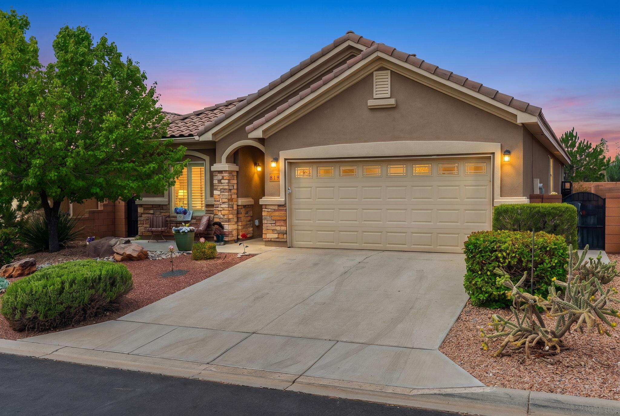 819 Golden Yarrow Trail