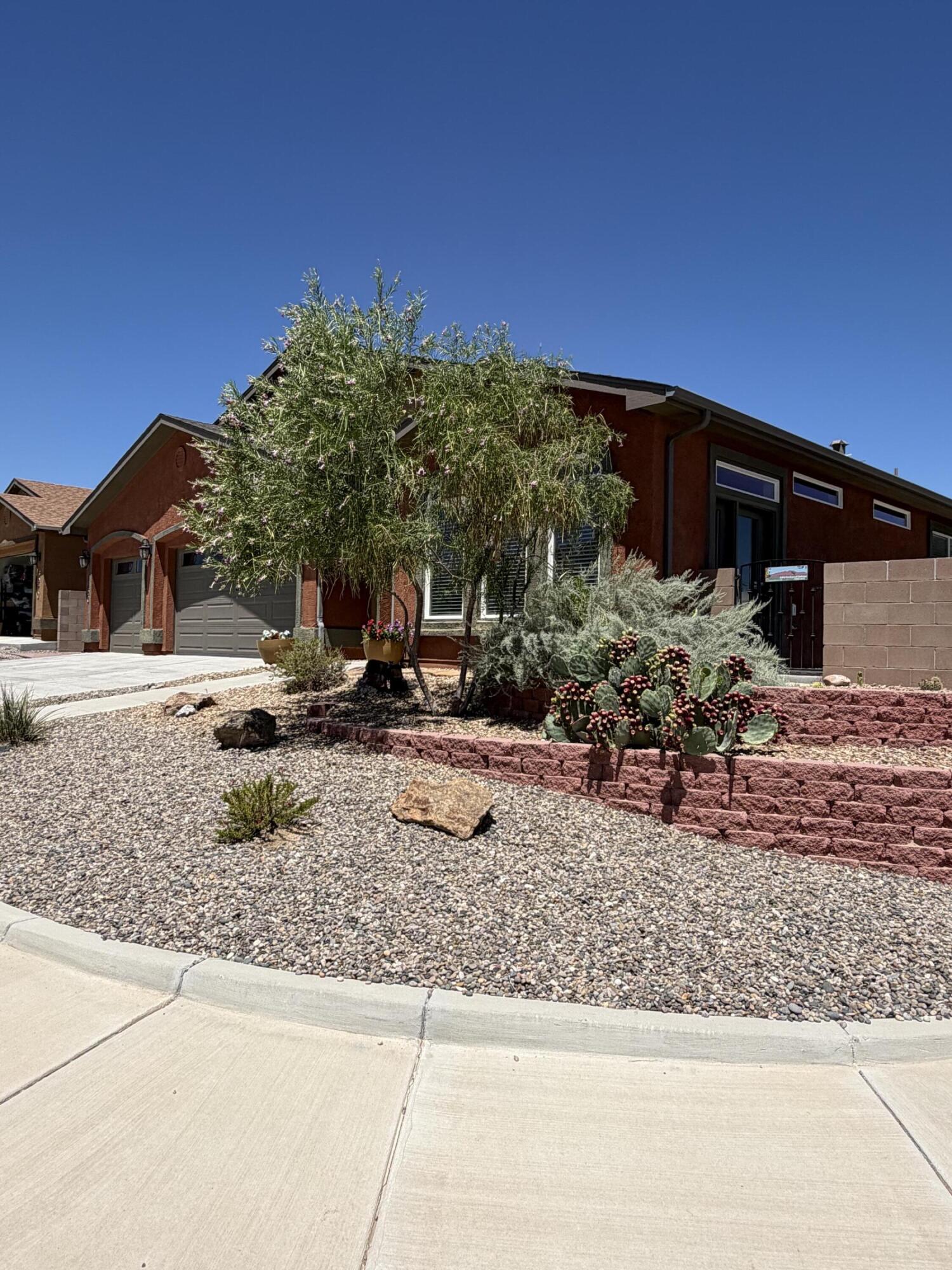 Photo 4 — 3960 Mora River Avenue SW