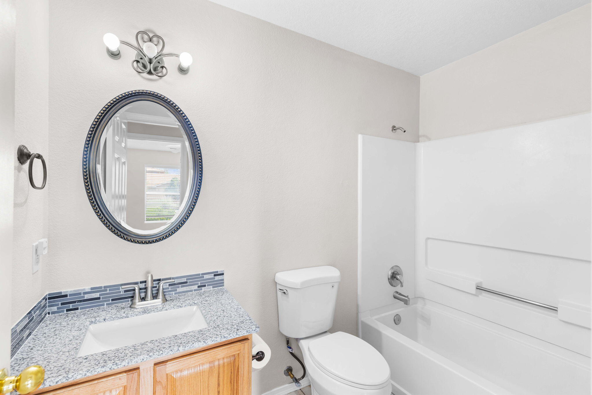 Photo 14 — 7106 Raleigh Hills Drive NE