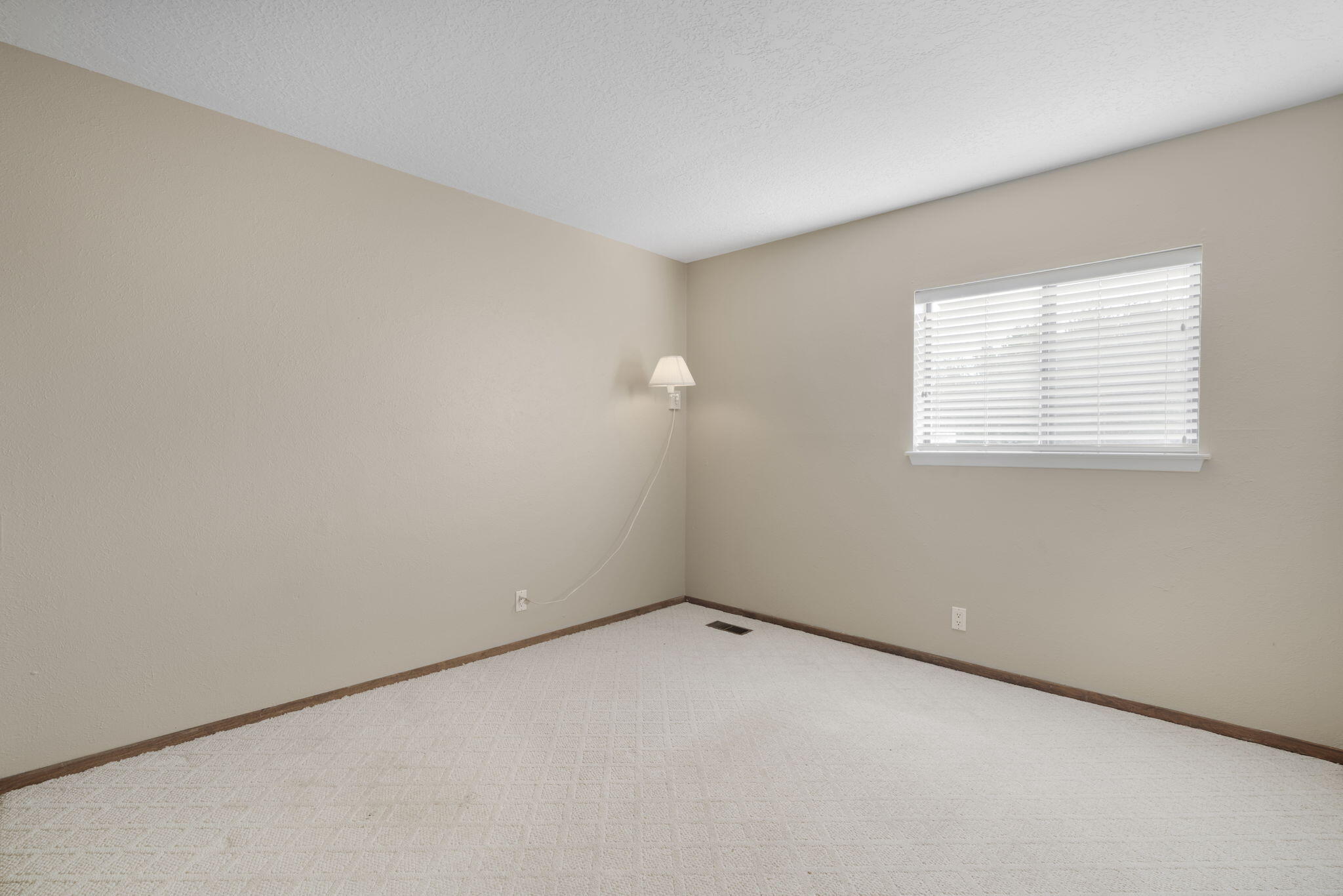 Photo 20 — 1178 Laurel Place NE