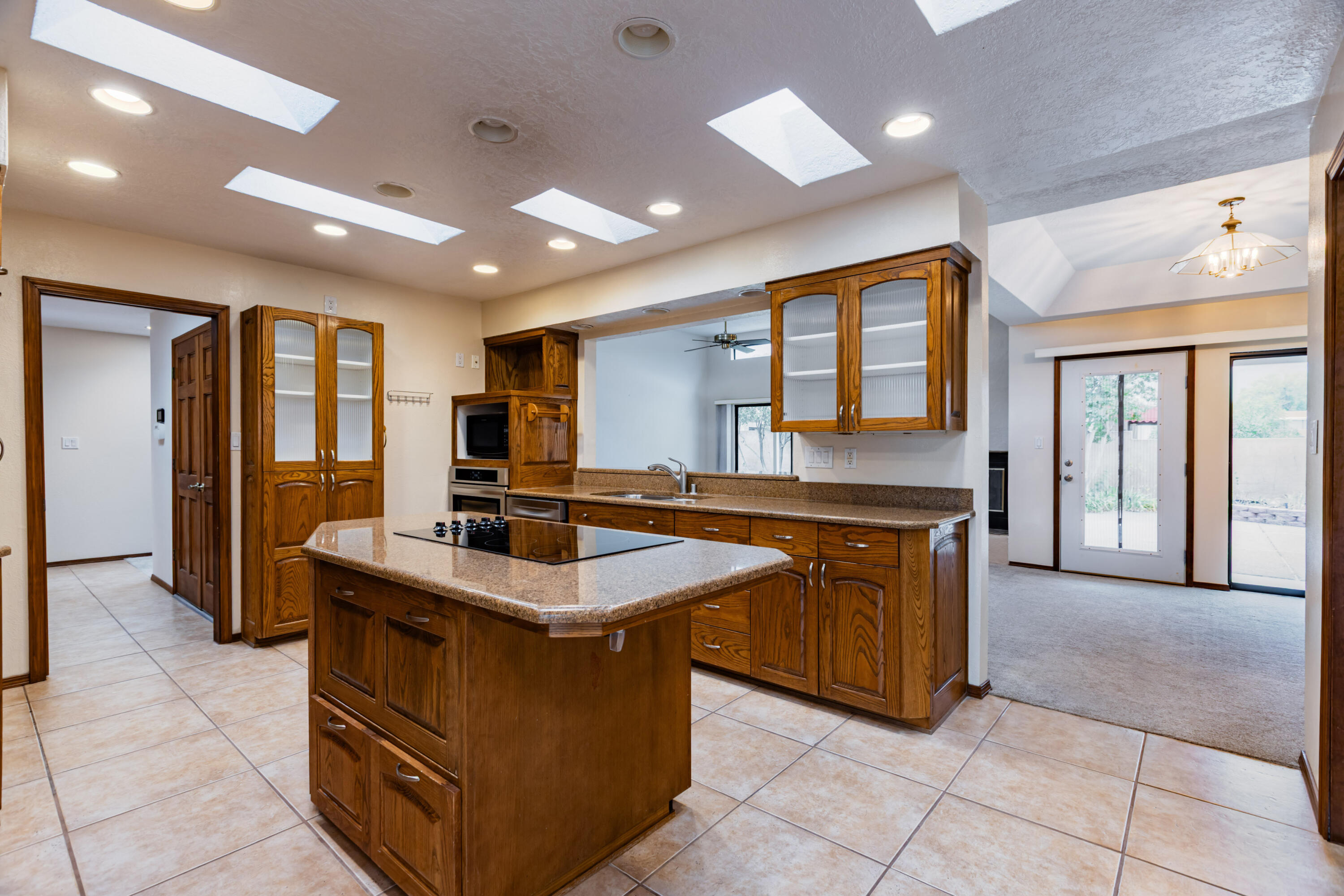 Photo 16 — 6408 Katson Avenue NE
