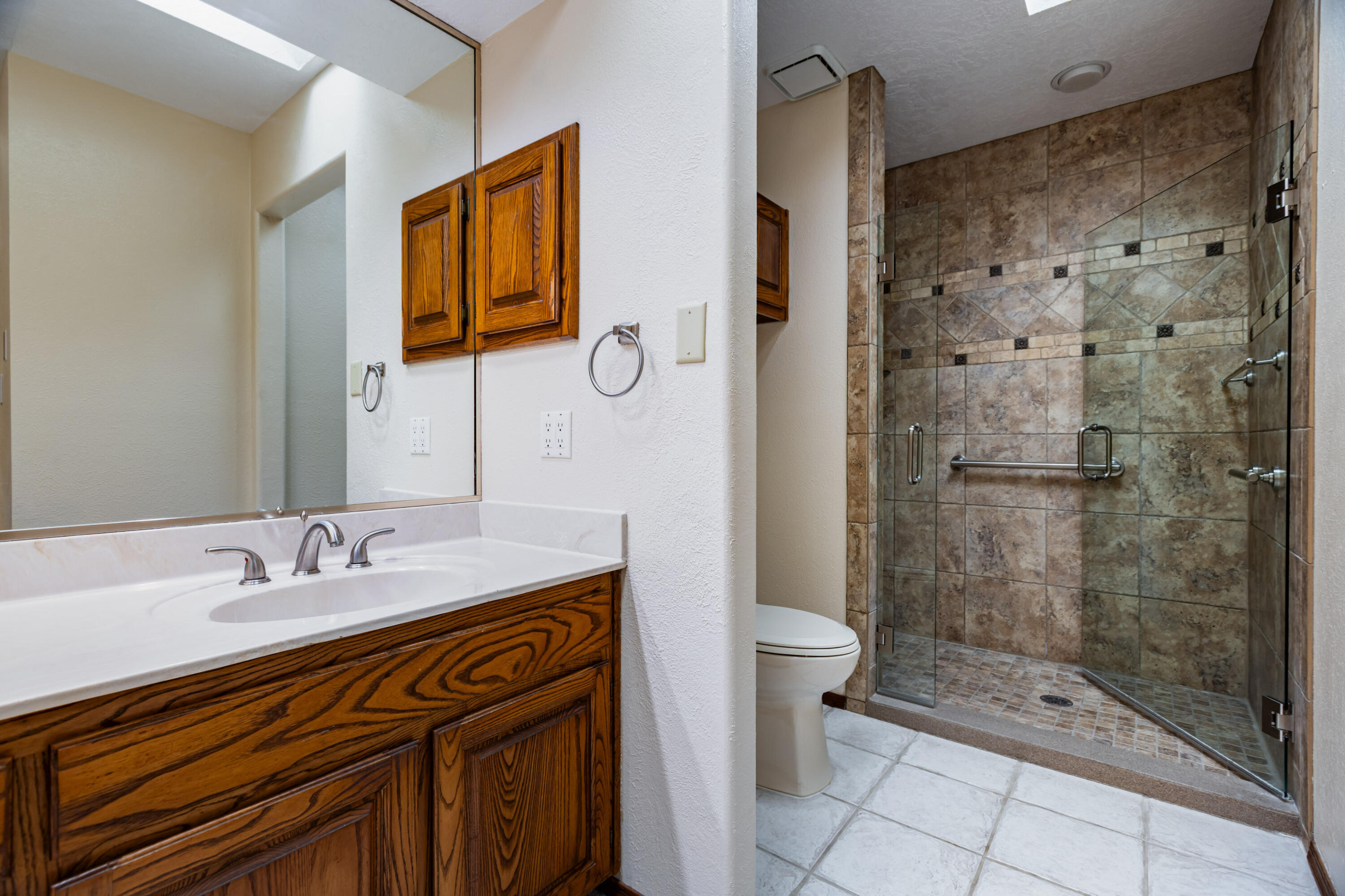 Photo 7 — 6408 Katson Avenue NE