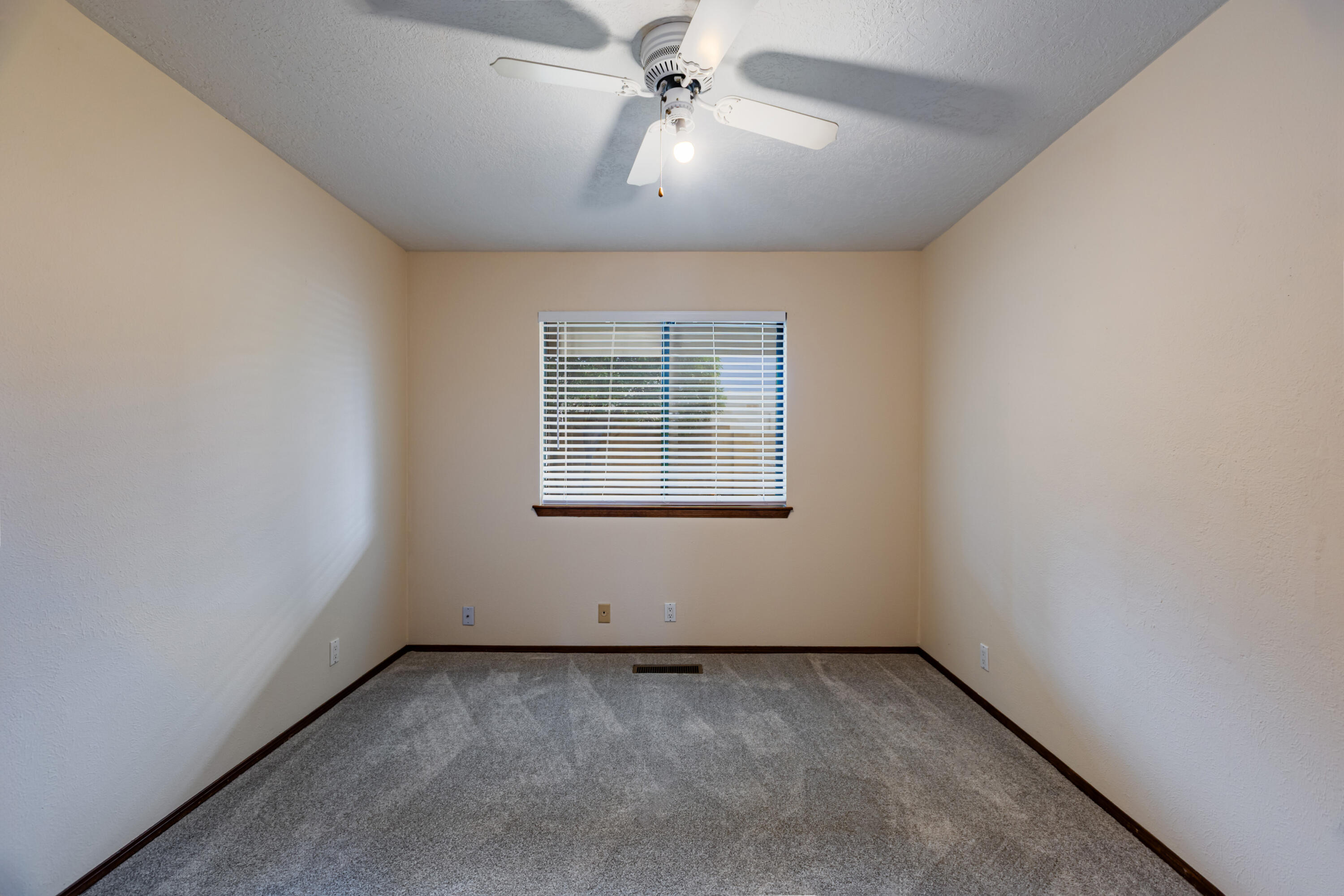 Photo 11 — 6408 Katson Avenue NE