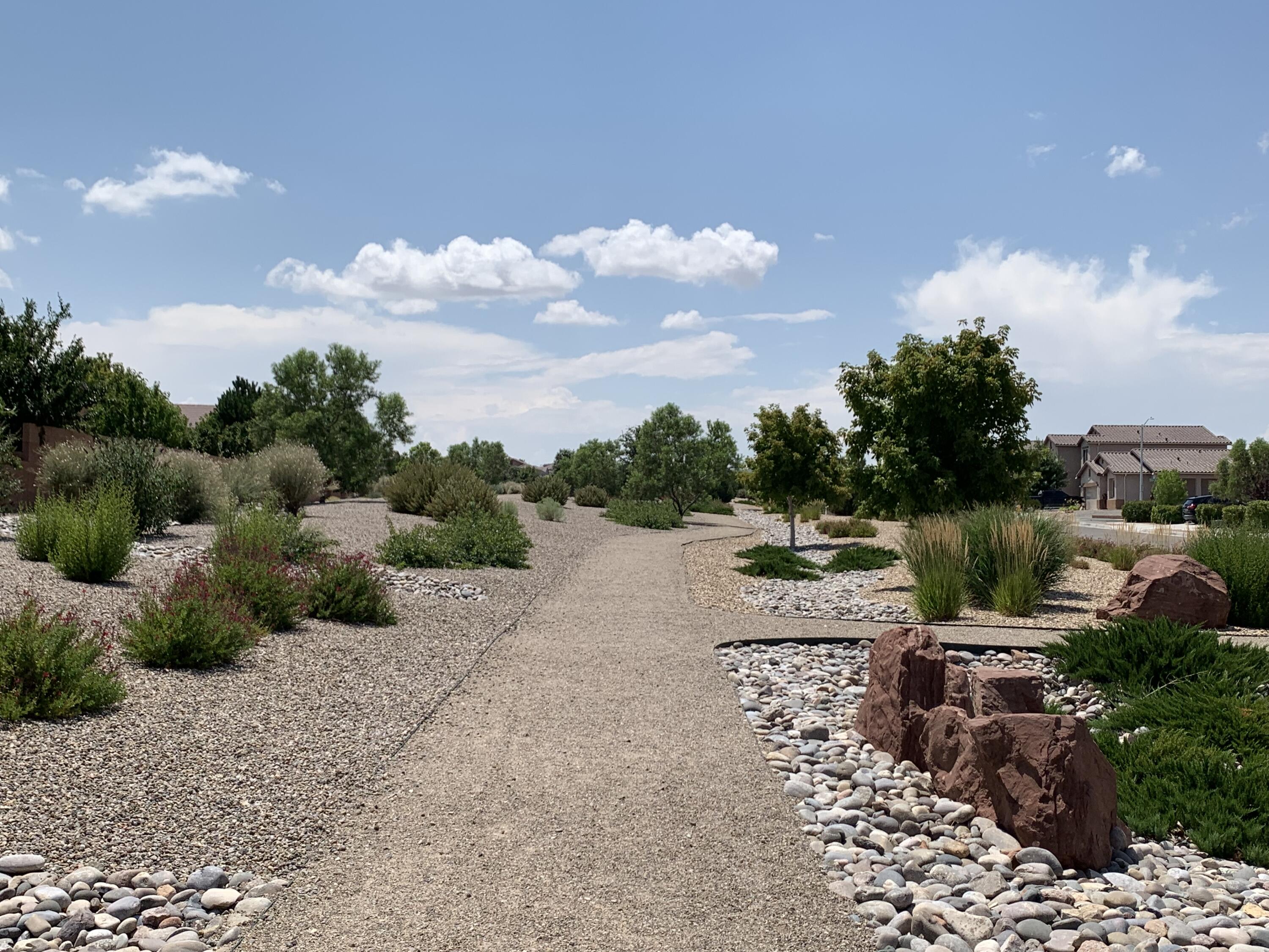 Photo 7 — 8335 Groundsel Road NW